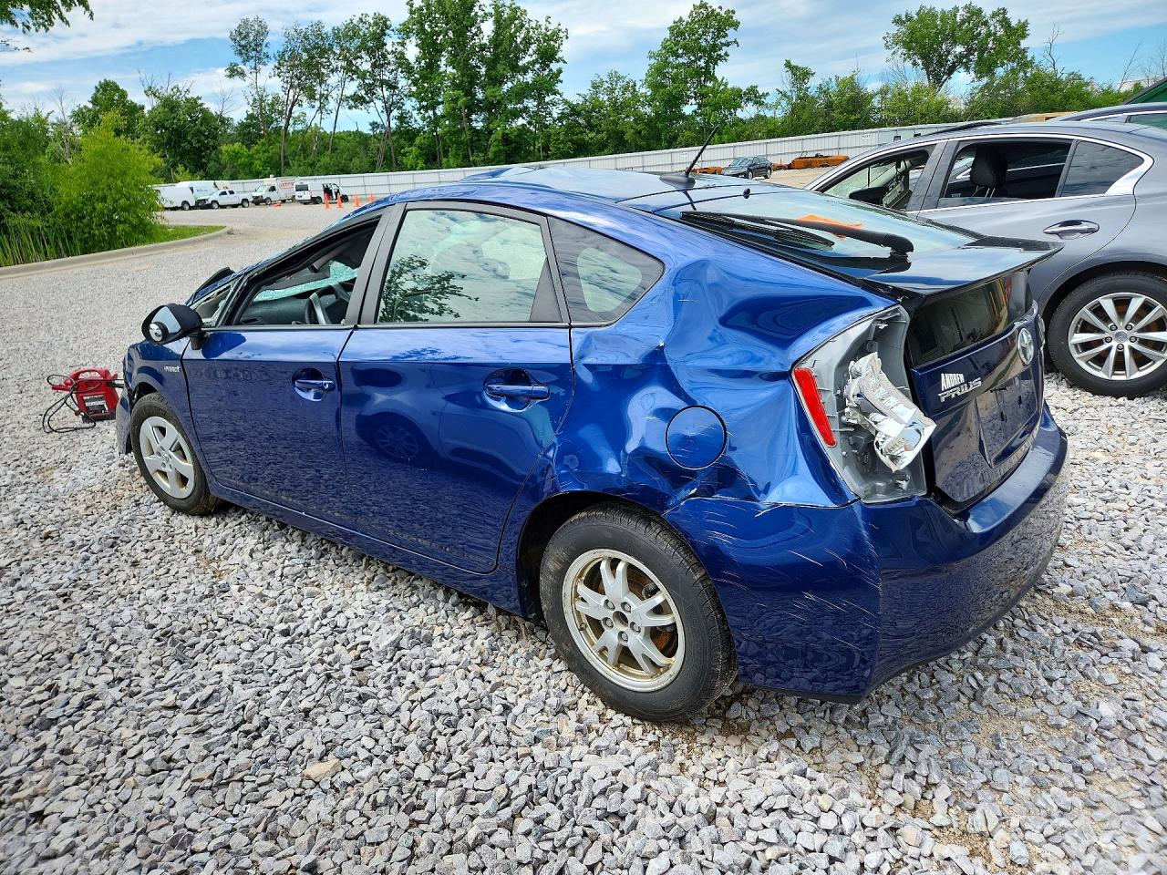 2010 Toyota Prius Iii Blue vin: JTDKN3DU3A0179371