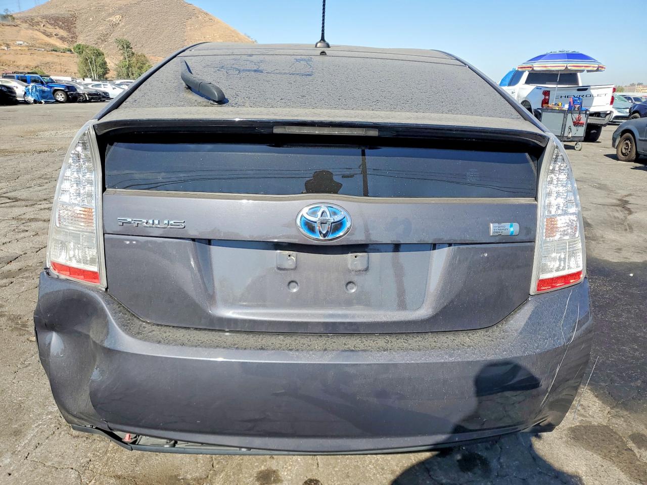 2011 Toyota Prius Two Gray vin: JTDKN3DU3B0252658