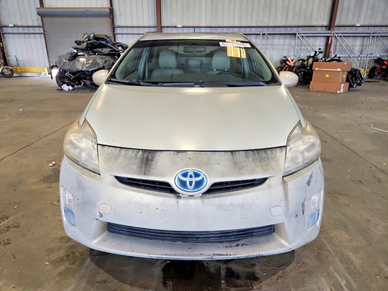 2011 Toyota Prius Two Gold vin: JTDKN3DU3B0256693