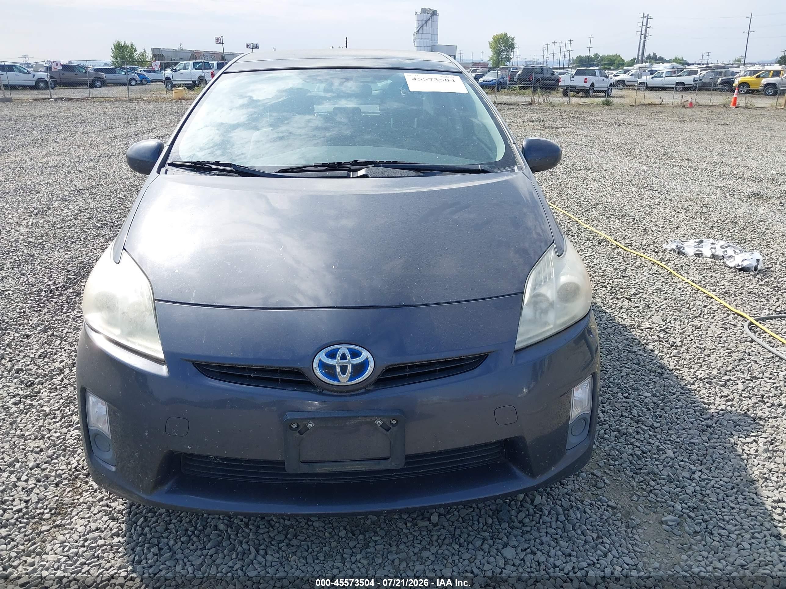 2011 Toyota Prius Three Gray vin: JTDKN3DU3B0256838
