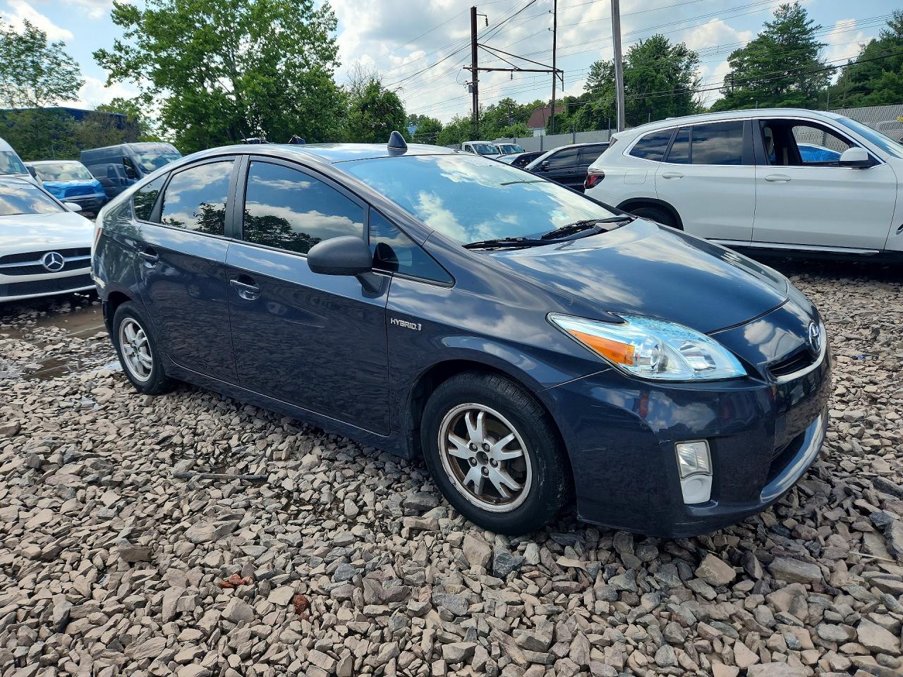 2011 Toyota Prius Two Gray vin: JTDKN3DU3B0287264