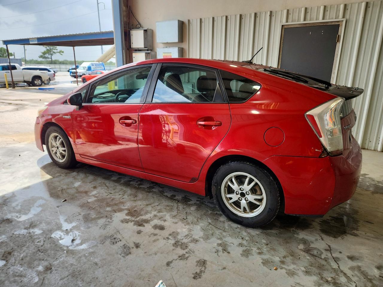 2011 Toyota Prius Three Red vin: JTDKN3DU3B0293114