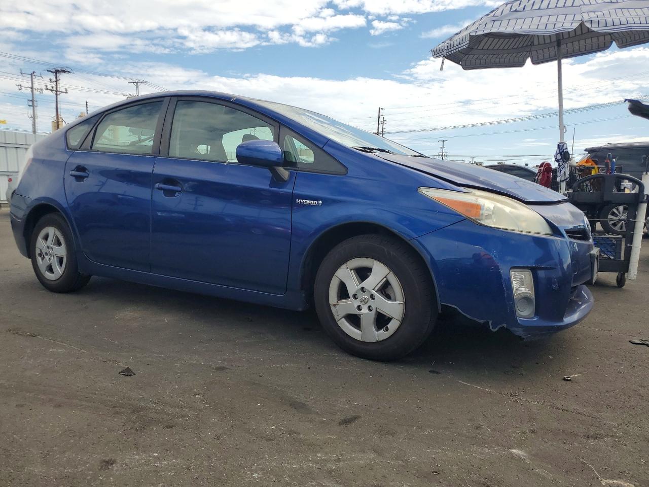 2011 Toyota Prius Three Blue vin: JTDKN3DU3B0309330
