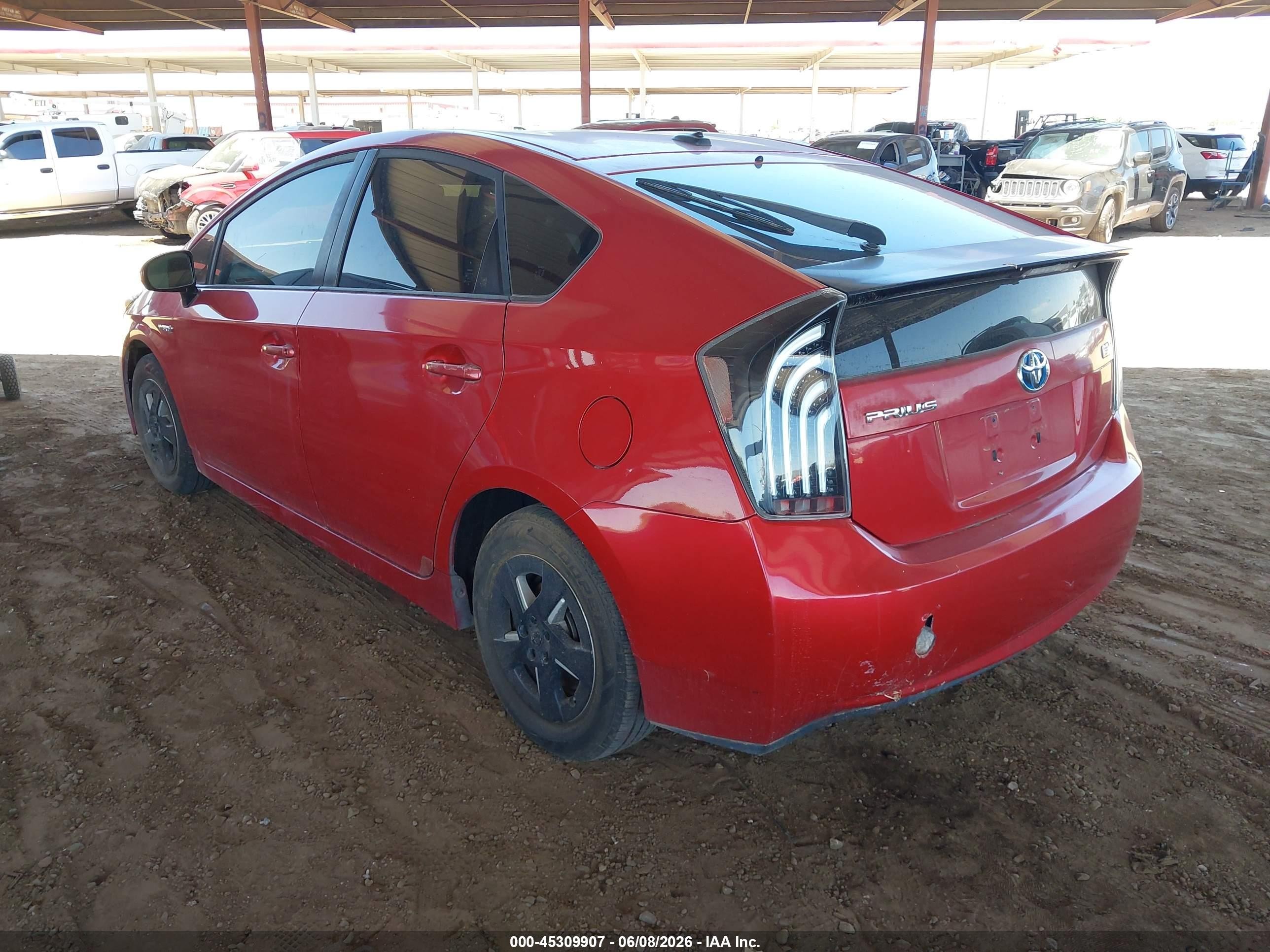 2011 Toyota Prius   Red vin: JTDKN3DU3B0321137