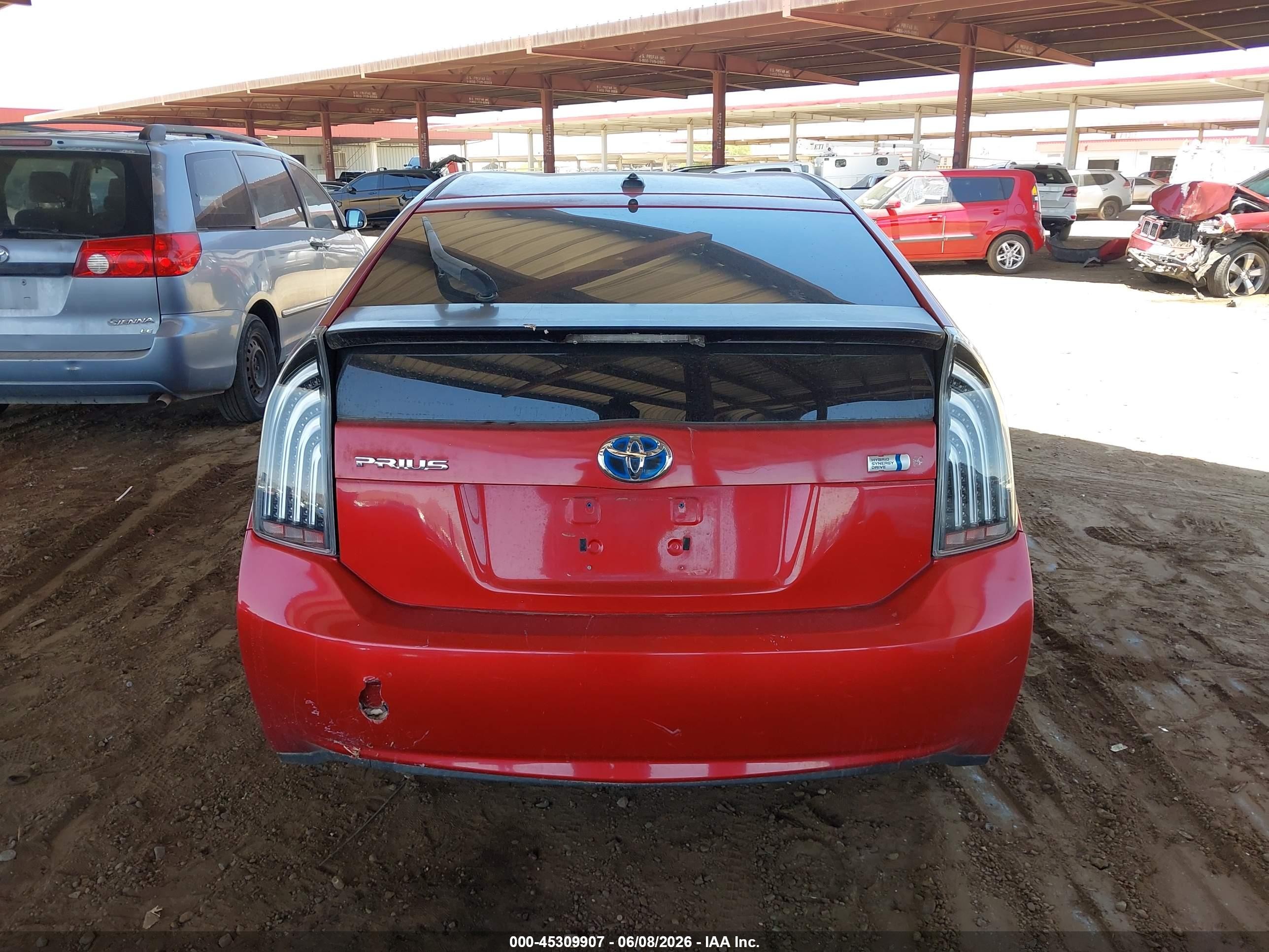 2011 Toyota Prius   Red vin: JTDKN3DU3B0321137