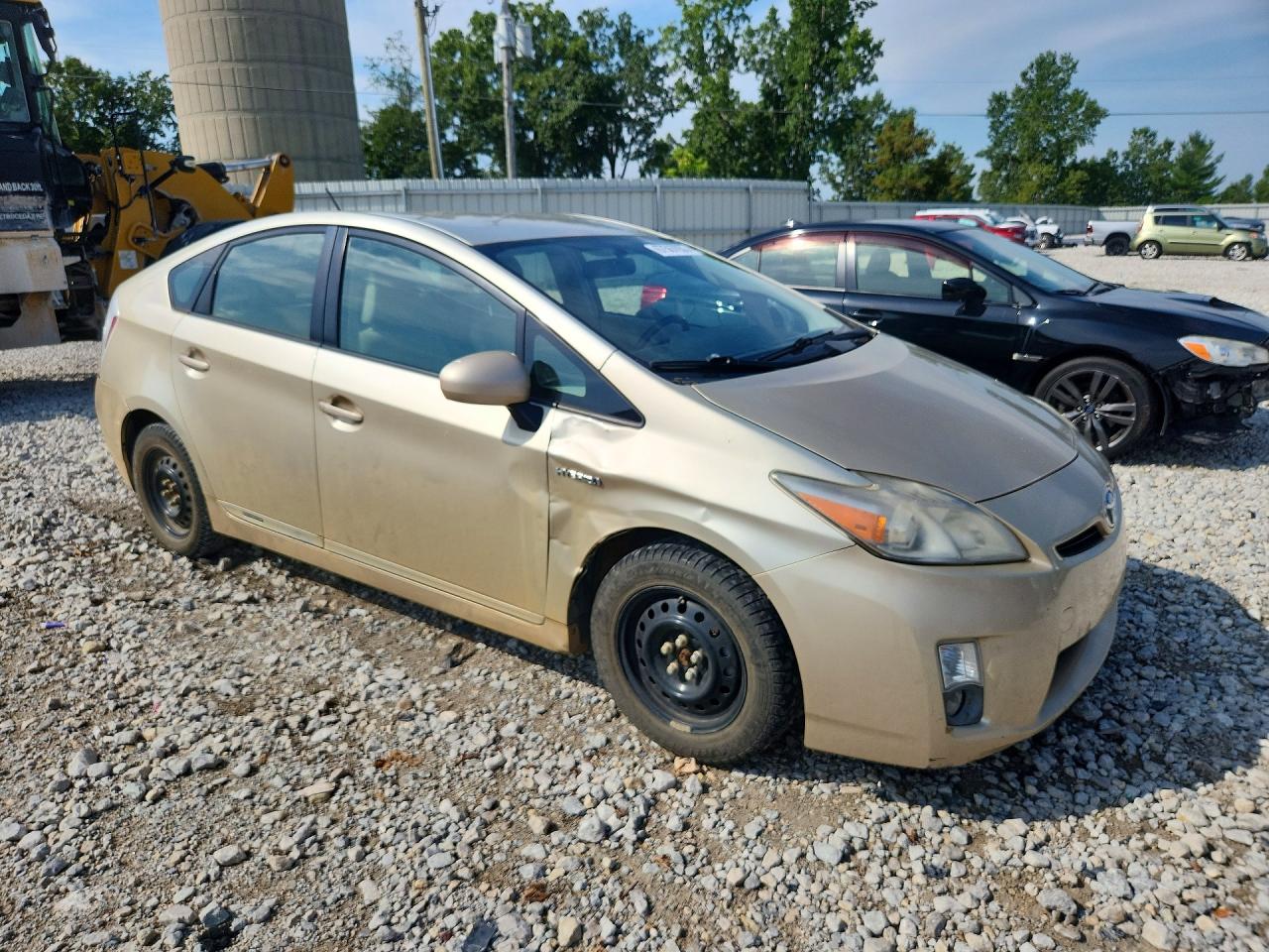 2011 Toyota Prius Two Gold vin: JTDKN3DU3B0323051