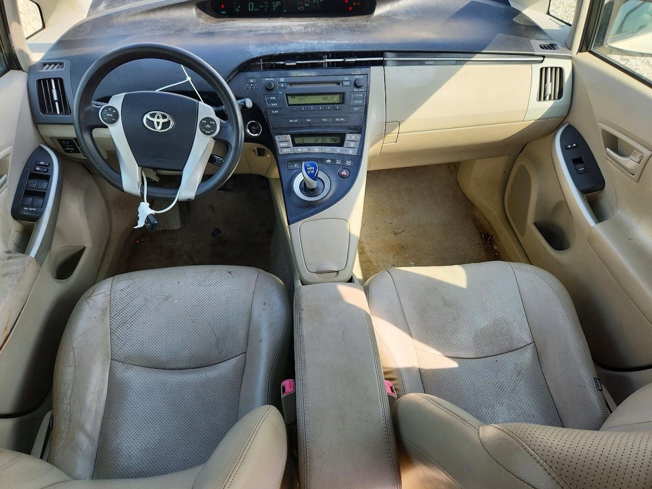 2011 Toyota Prius Two Gold vin: JTDKN3DU3B0323051