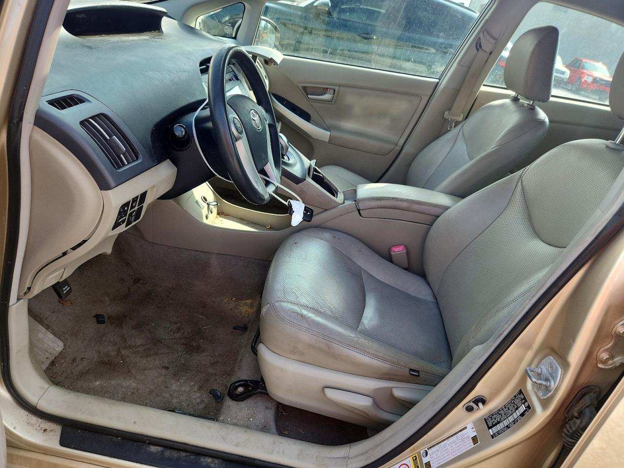 2011 Toyota Prius Two Gold vin: JTDKN3DU3B0323051