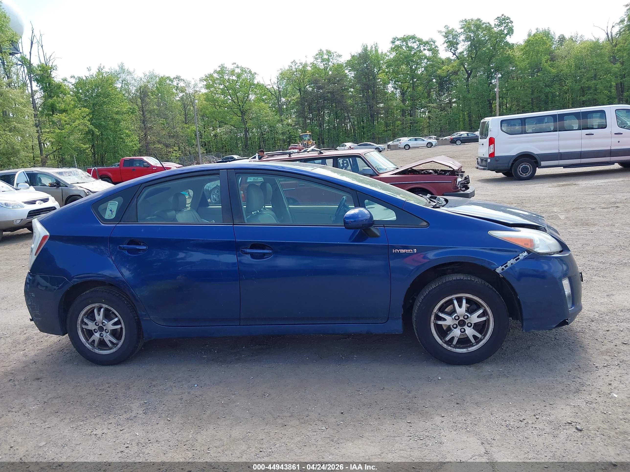2011 Toyota Prius Blue vin: JTDKN3DU3B5312456
