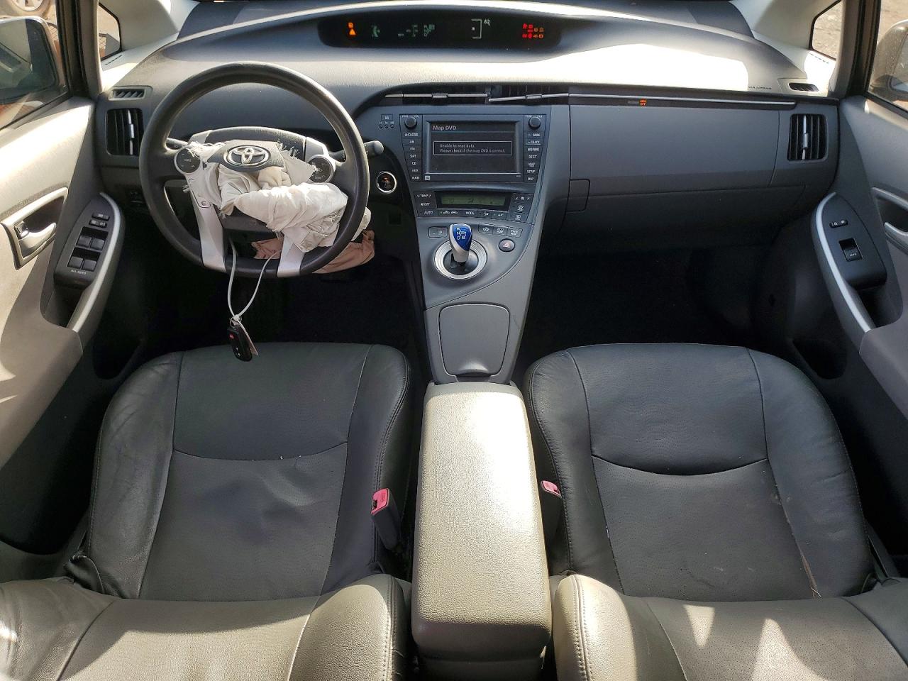 2011 Toyota Prius Three Серебряный vin: JTDKN3DU3B5328124