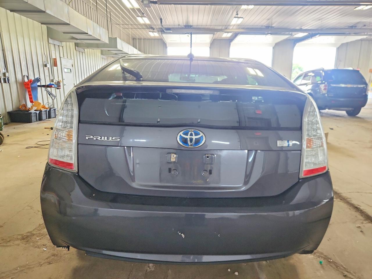 2011 Toyota Prius Two Серый vin: JTDKN3DU3B5356800