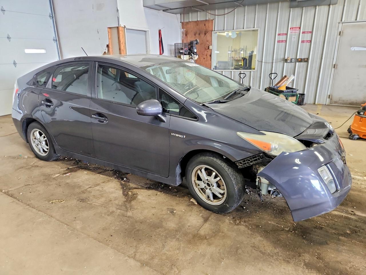 2011 Toyota Prius Two Серый vin: JTDKN3DU3B5356800