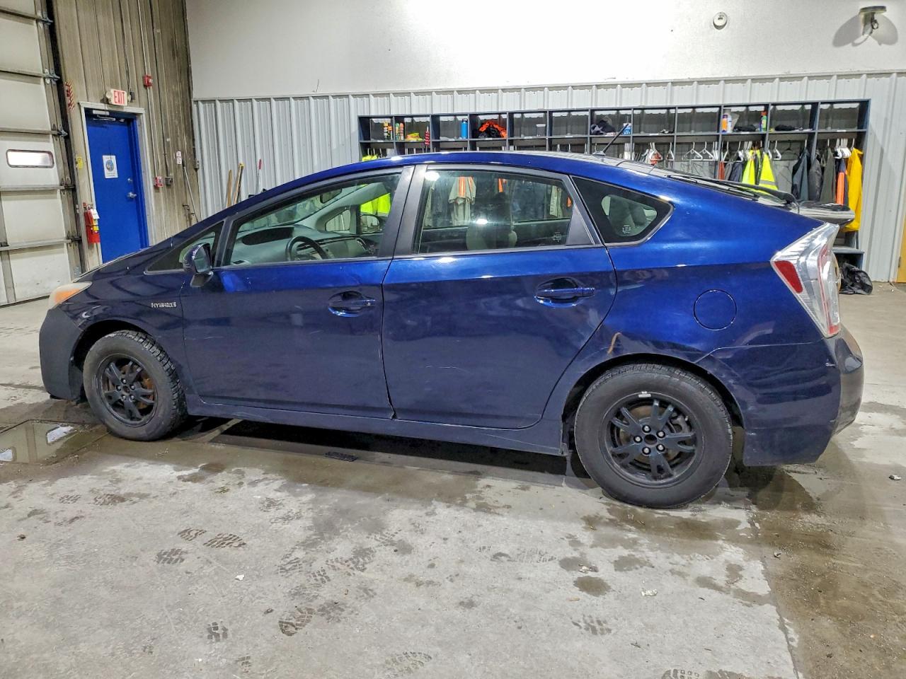 2012 Toyota Prius Two Blue vin: JTDKN3DU3C1535928