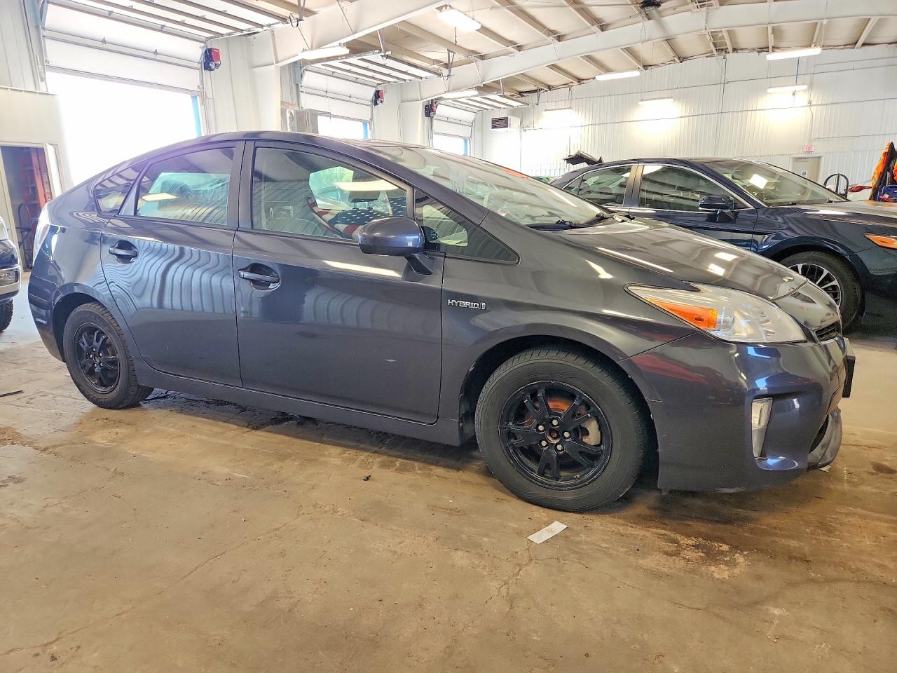 2012 Toyota Prius Two Серый vin: JTDKN3DU3C1573451