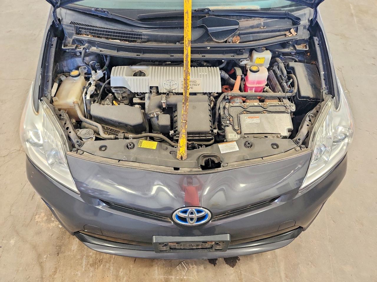 2012 Toyota Prius Two Серый vin: JTDKN3DU3C1573451