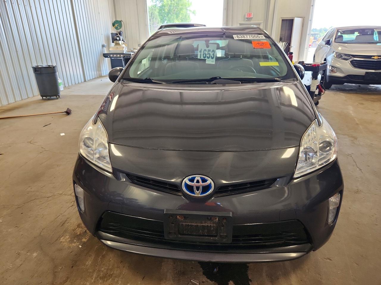 2012 Toyota Prius Two Серый vin: JTDKN3DU3C1573451
