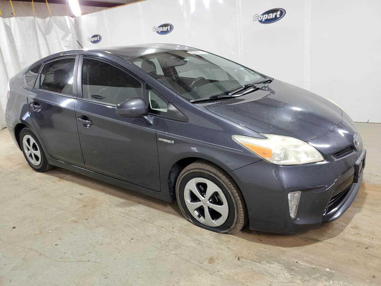 2012 Toyota Prius Four Угольный vin: JTDKN3DU3C1581050 Damage: Right Front Tire, Flat, Repair Required