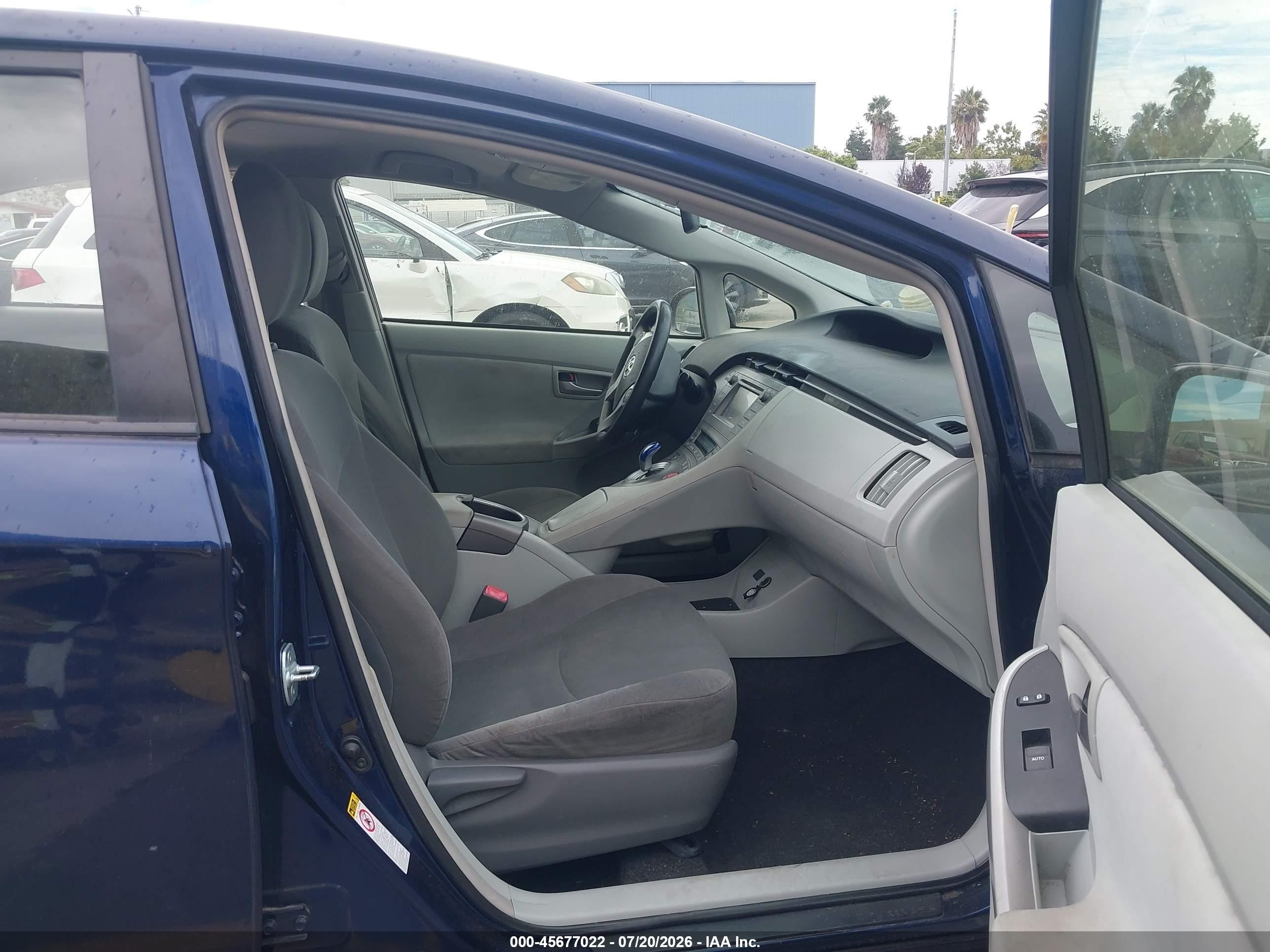 2012 Toyota Prius Two Blue vin: JTDKN3DU3C1591027