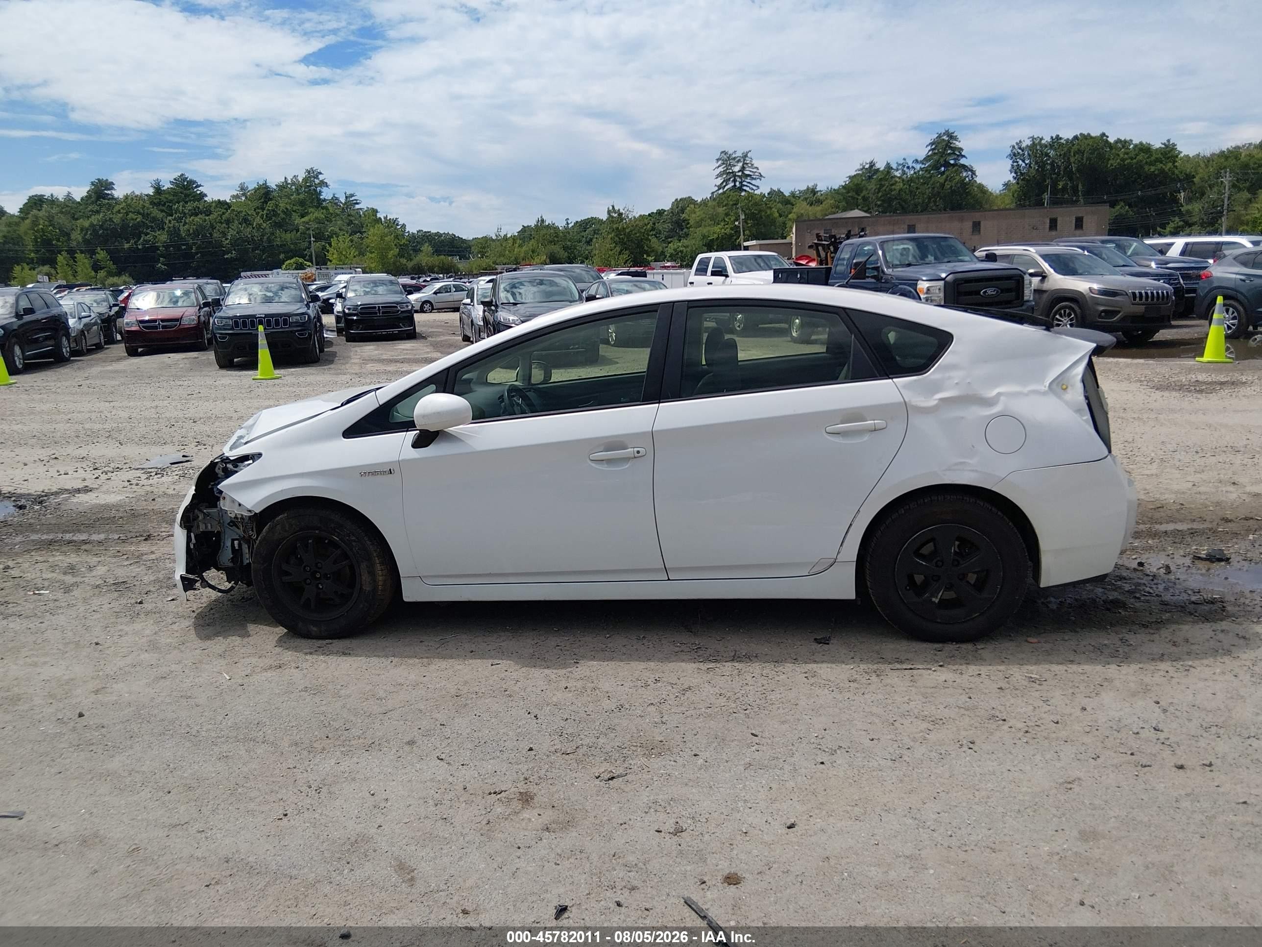 2012 Toyota Prius Two White vin: JTDKN3DU3C5418455