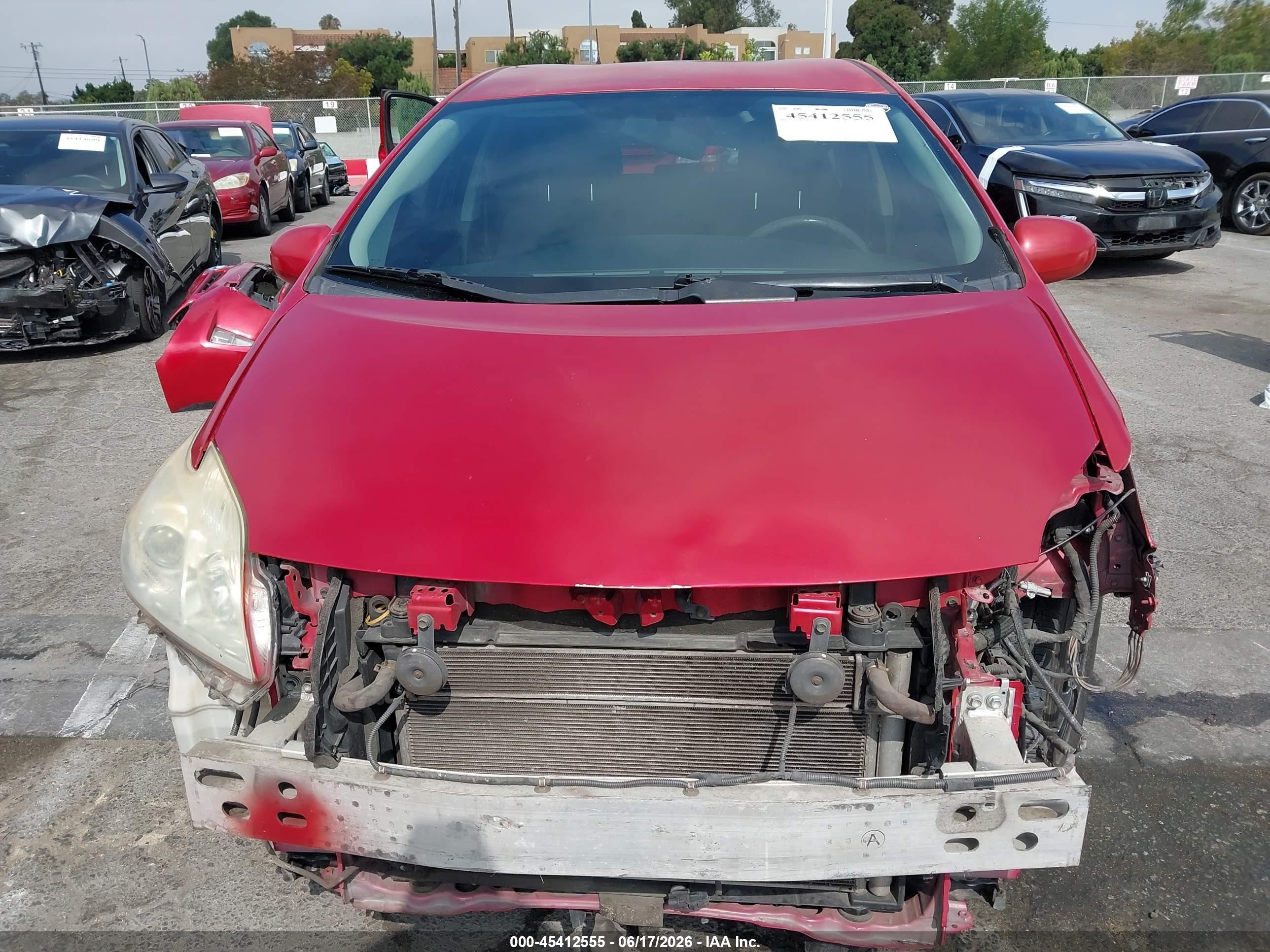 2012 Toyota Prius Two Красный vin: JTDKN3DU3C5429410
