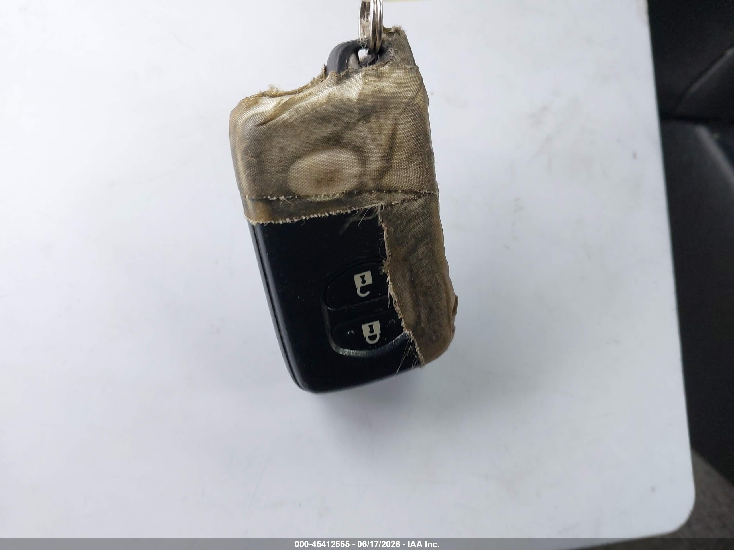 2012 Toyota Prius Two Красный vin: JTDKN3DU3C5429410