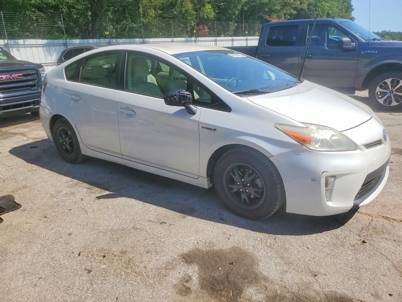 2012 Toyota Prius Two White vin: JTDKN3DU3C5451746