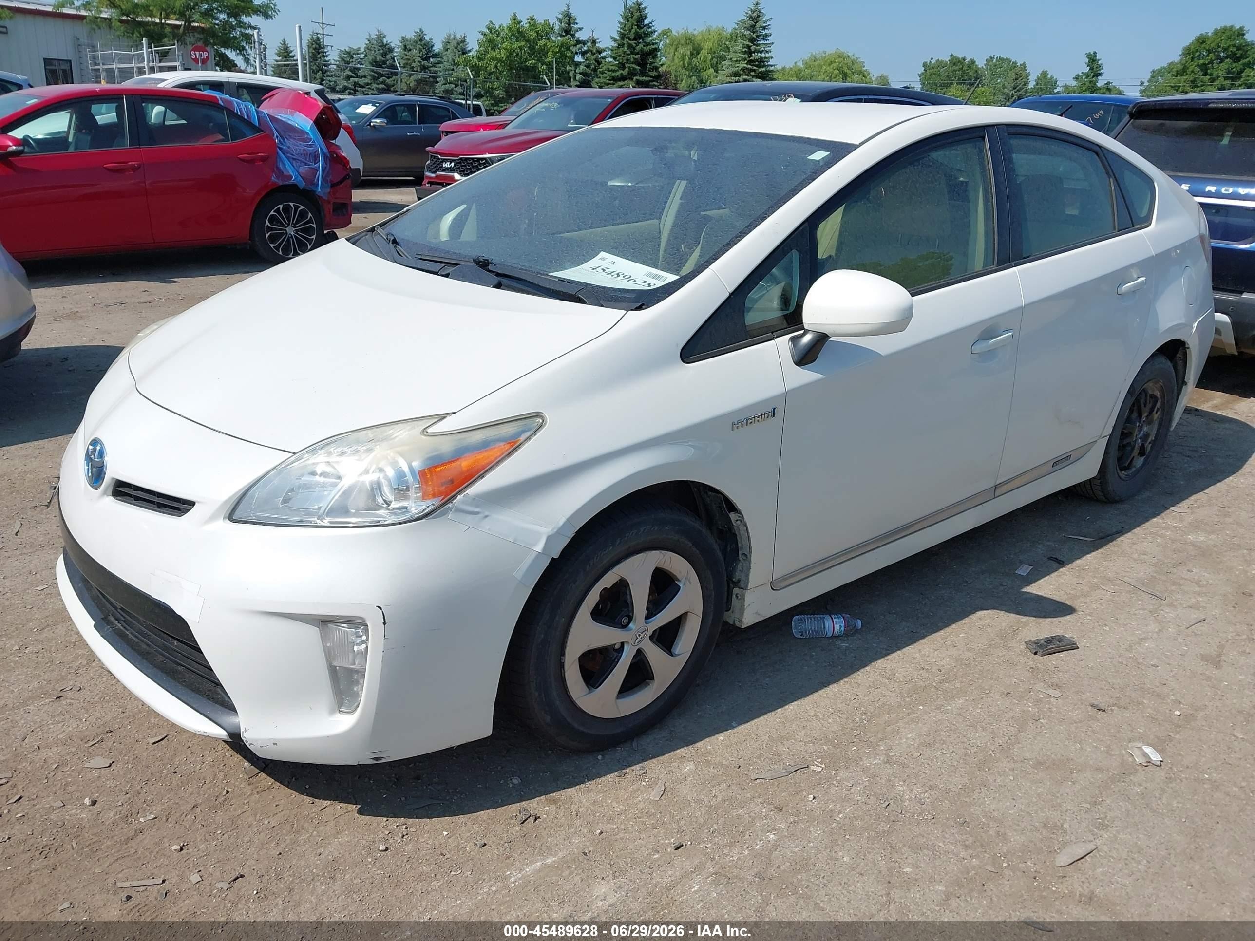 2012 Toyota Prius Two White vin: JTDKN3DU3C5471575