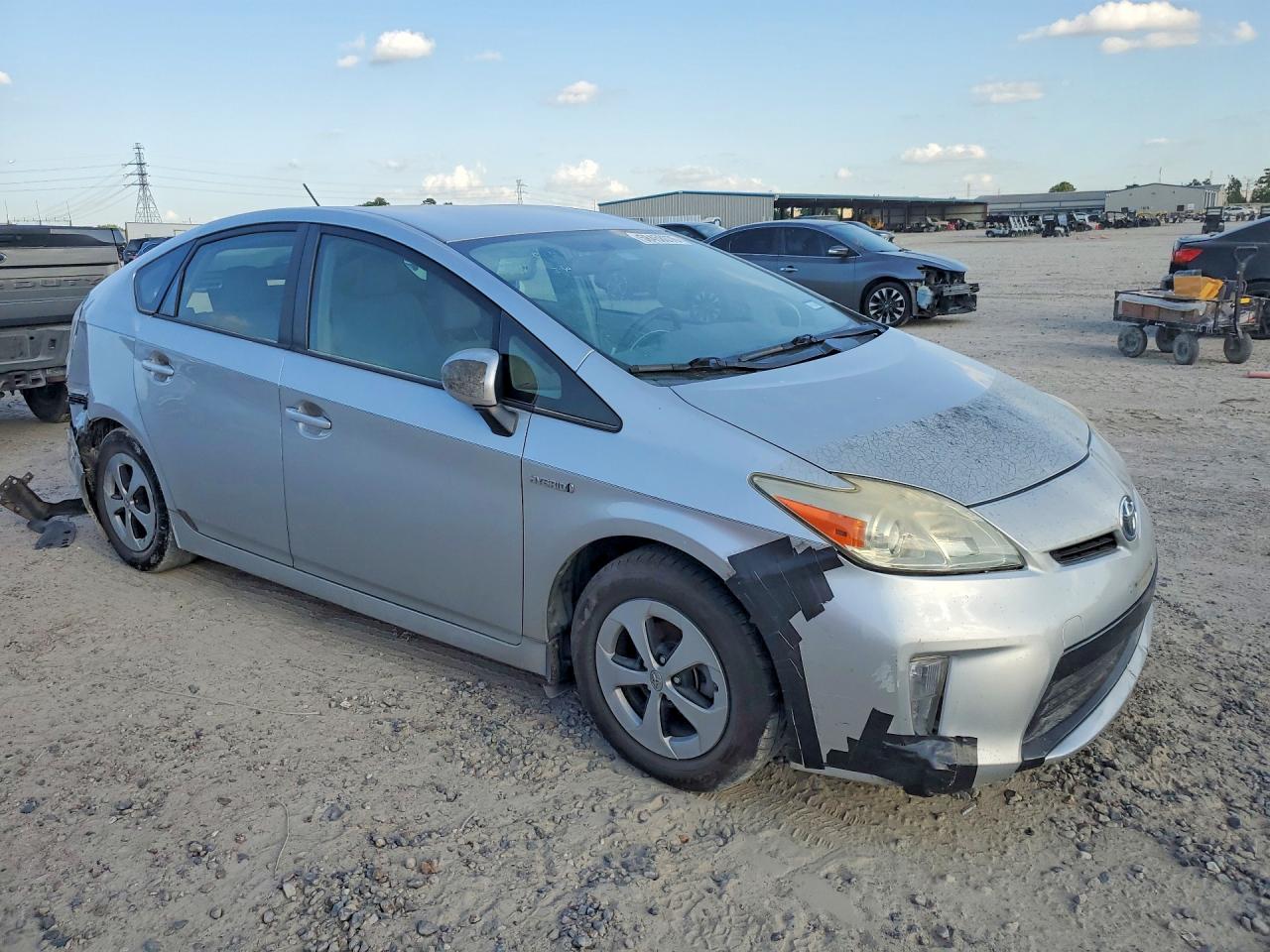 2012 Toyota Prius Two Серебряный vin: JTDKN3DU3C5472452