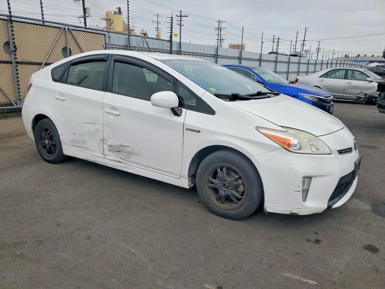 2013 Toyota Prius Two White vin: JTDKN3DU3D0348910