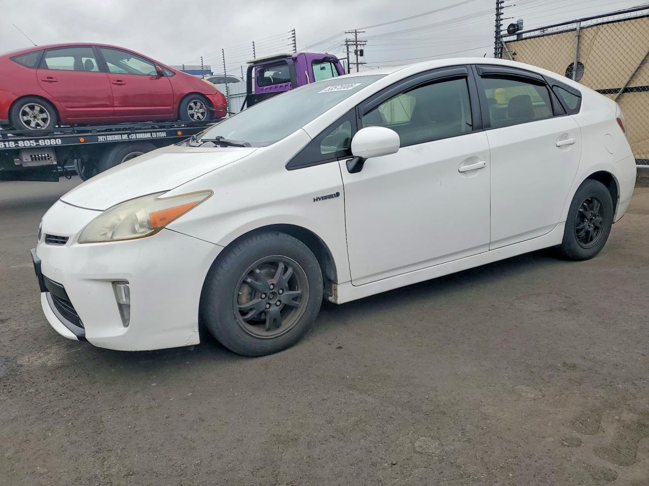 2013 Toyota Prius Two White vin: JTDKN3DU3D0348910