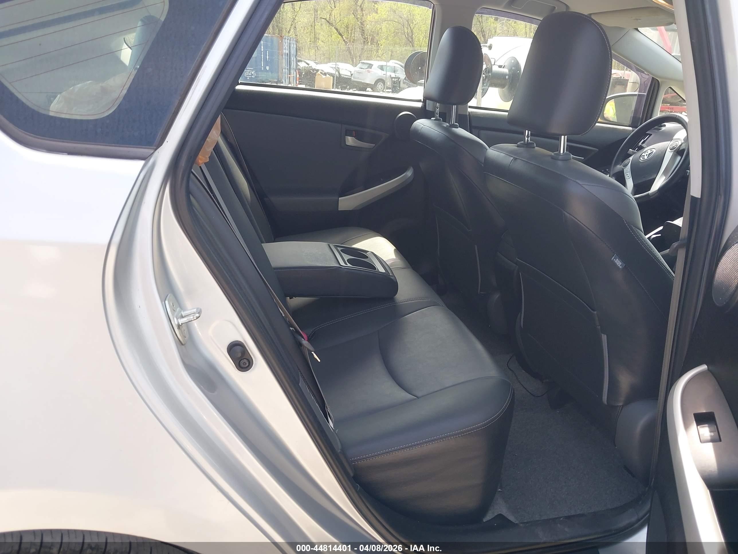 2013 Toyota Prius Four Silver vin: JTDKN3DU3D0349331