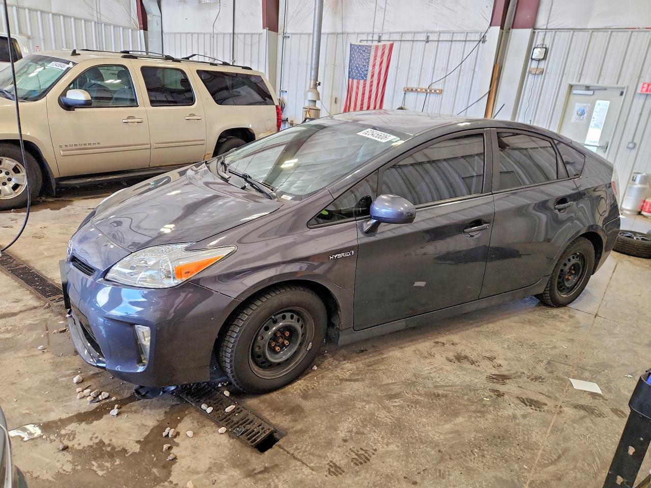 2013 Toyota Prius Two Gray vin: JTDKN3DU3D1623055