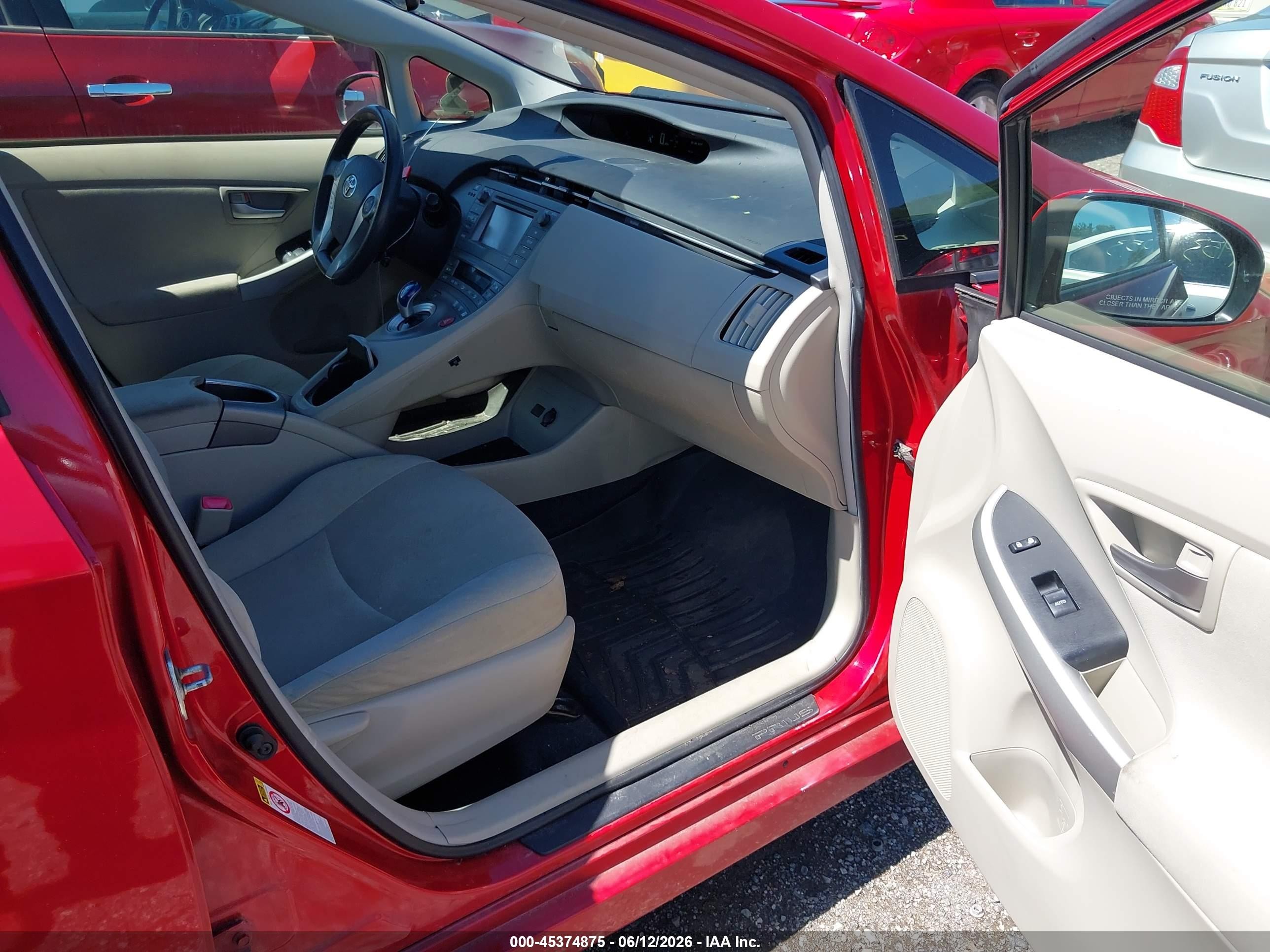 2013 Toyota Prius Two Red vin: JTDKN3DU3D1636744