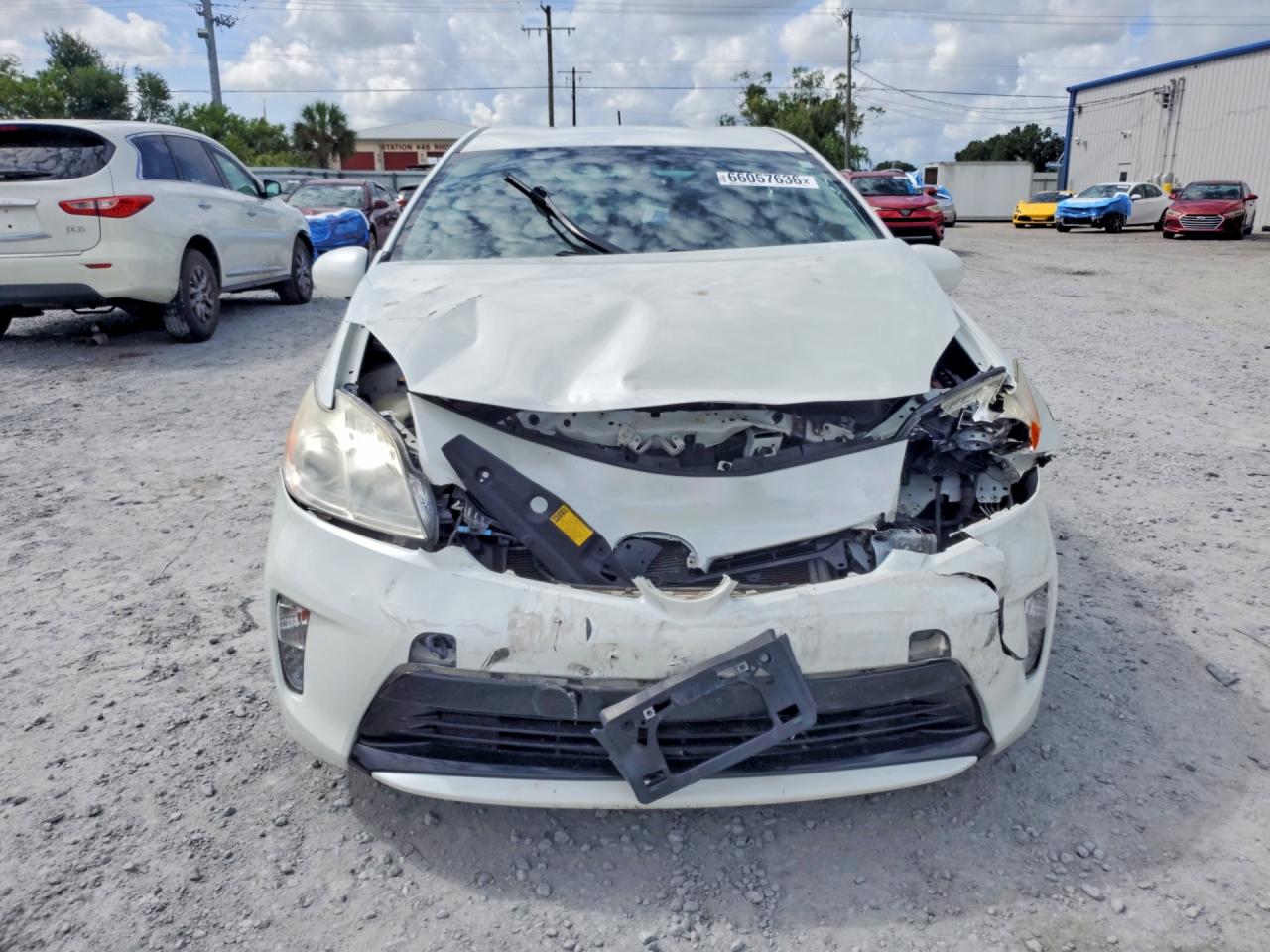 2013 Toyota Prius Two White vin: JTDKN3DU3D1644682