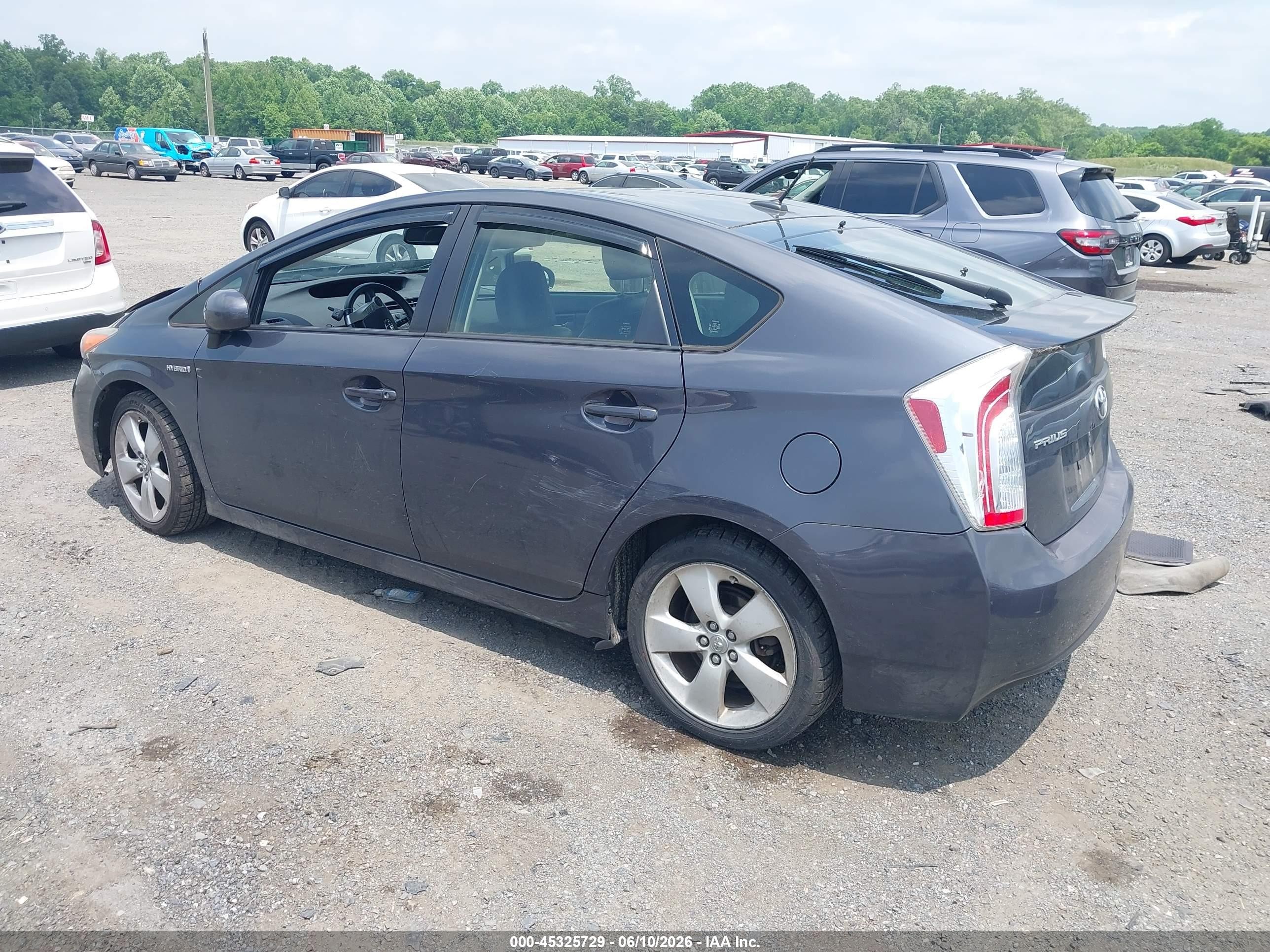 2013 Toyota Prius Five Gray vin: JTDKN3DU3D1669209