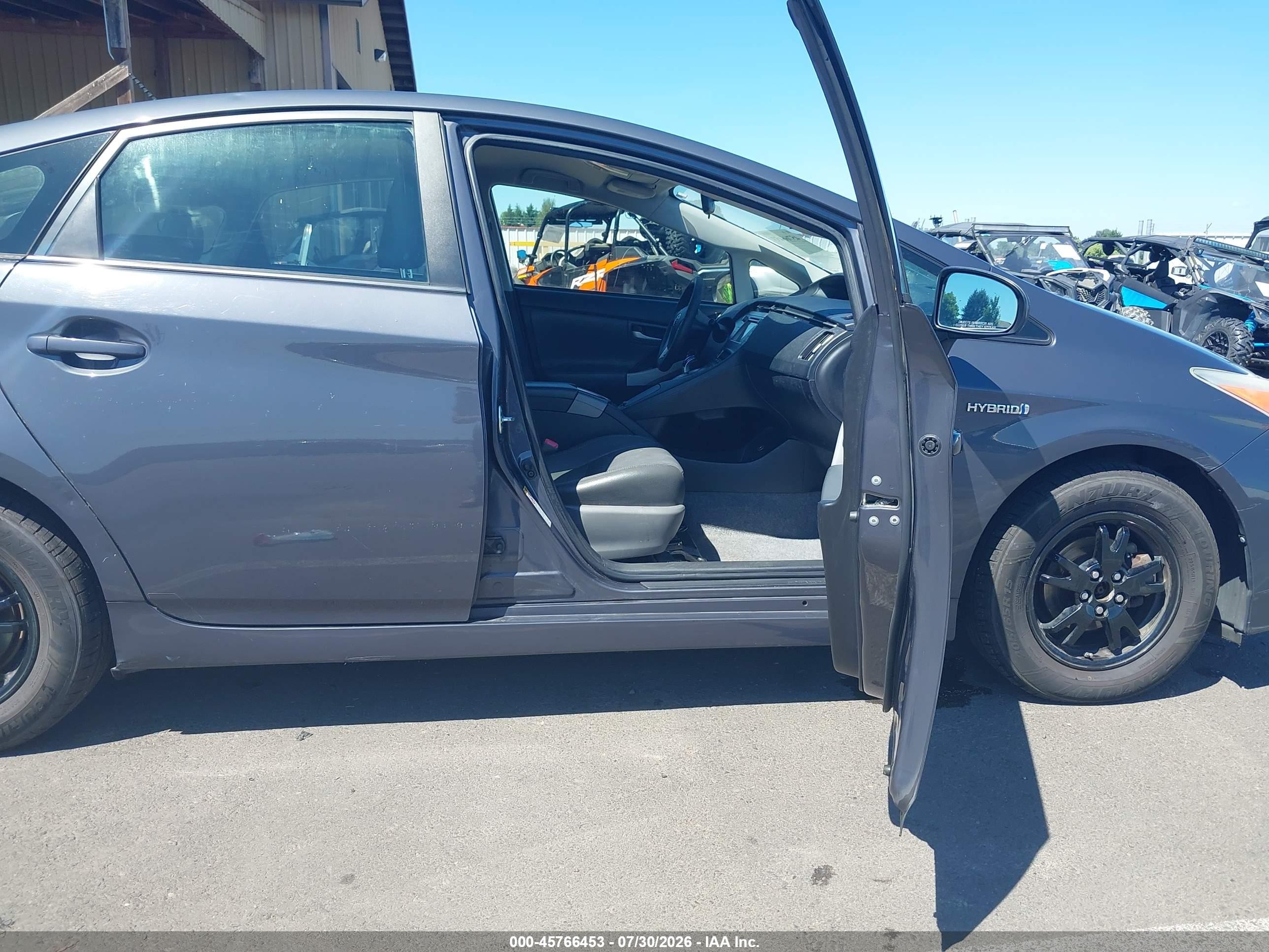 2013 Toyota Prius Two Gray vin: JTDKN3DU3D5572889