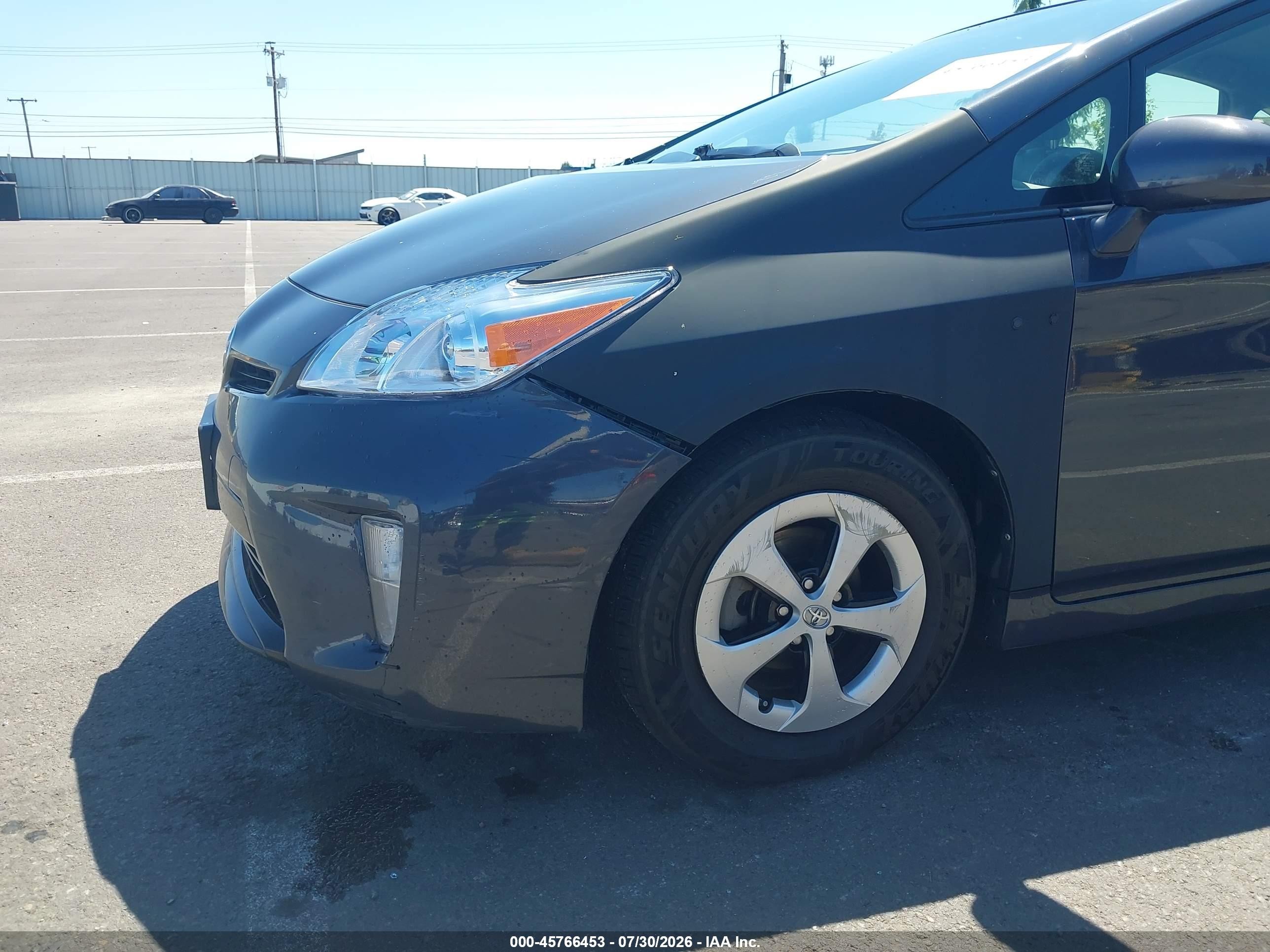 2013 Toyota Prius Two Gray vin: JTDKN3DU3D5572889