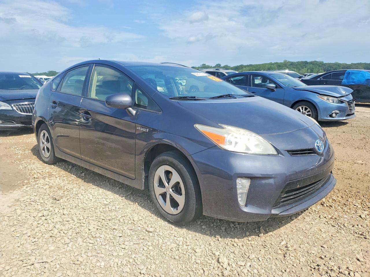 2013 Toyota Prius Two Gray vin: JTDKN3DU3D5629320
