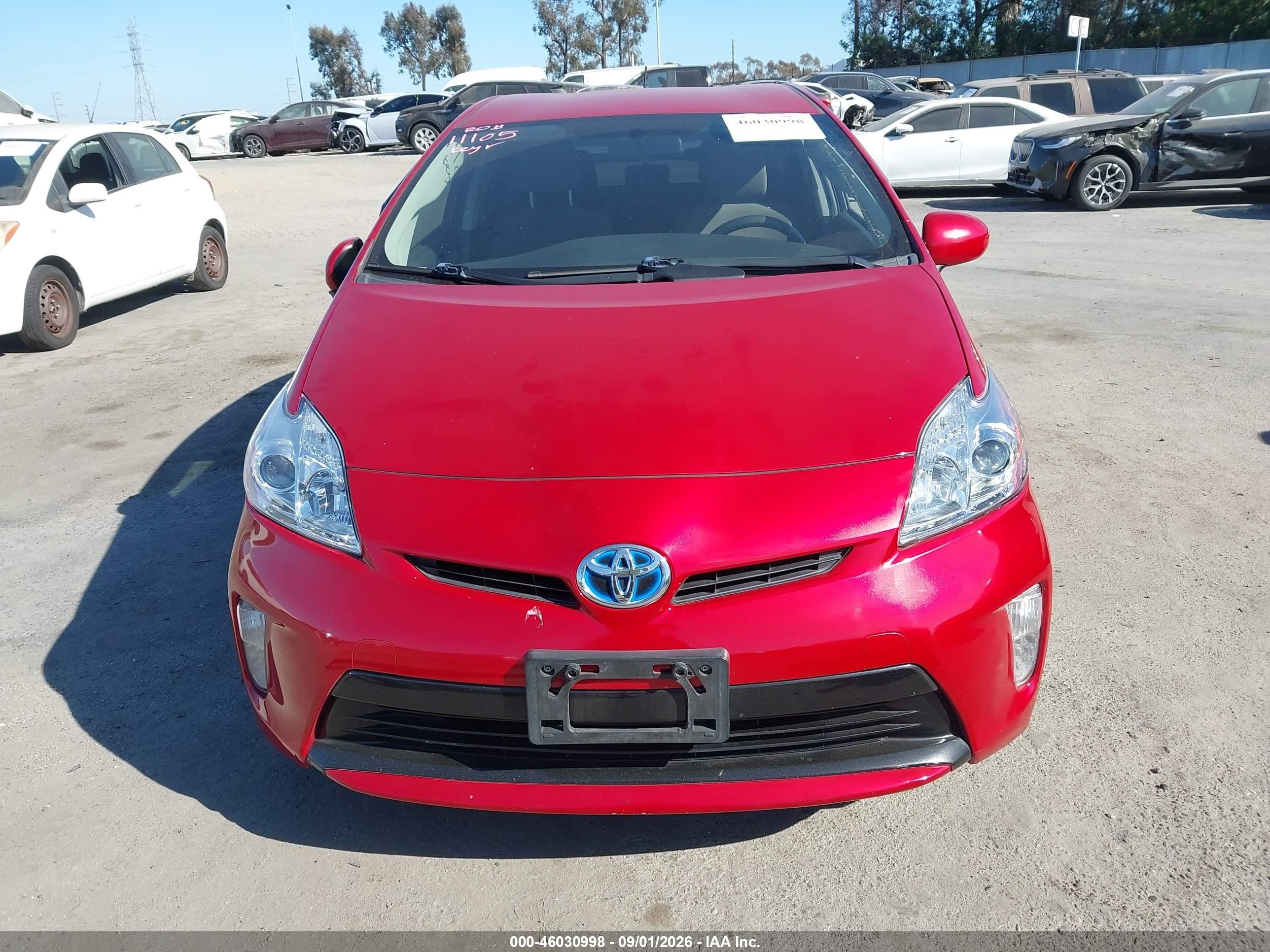 2013 Toyota Prius Two Красный vin: JTDKN3DU3D5630967