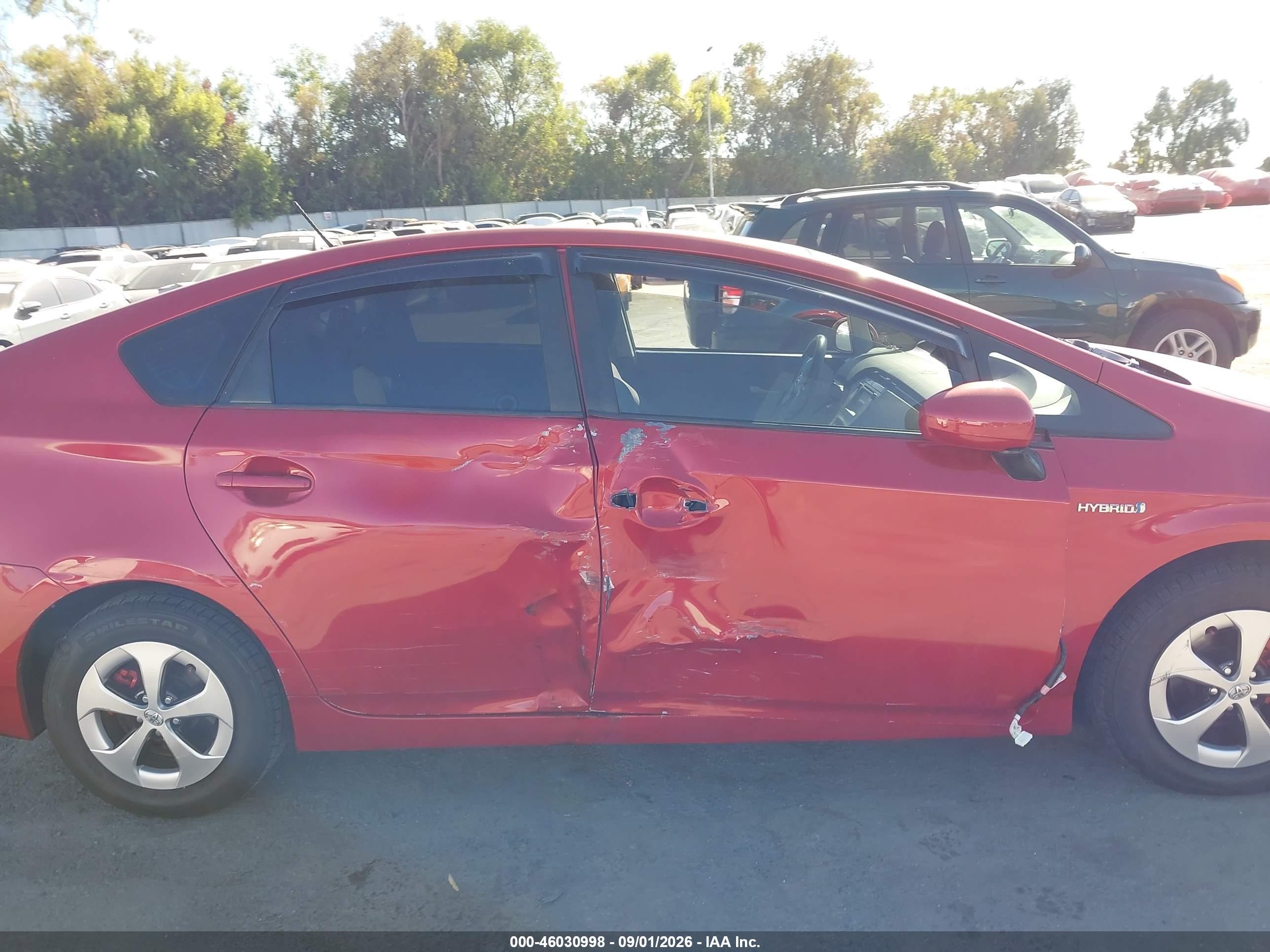 2013 Toyota Prius Two Красный vin: JTDKN3DU3D5630967