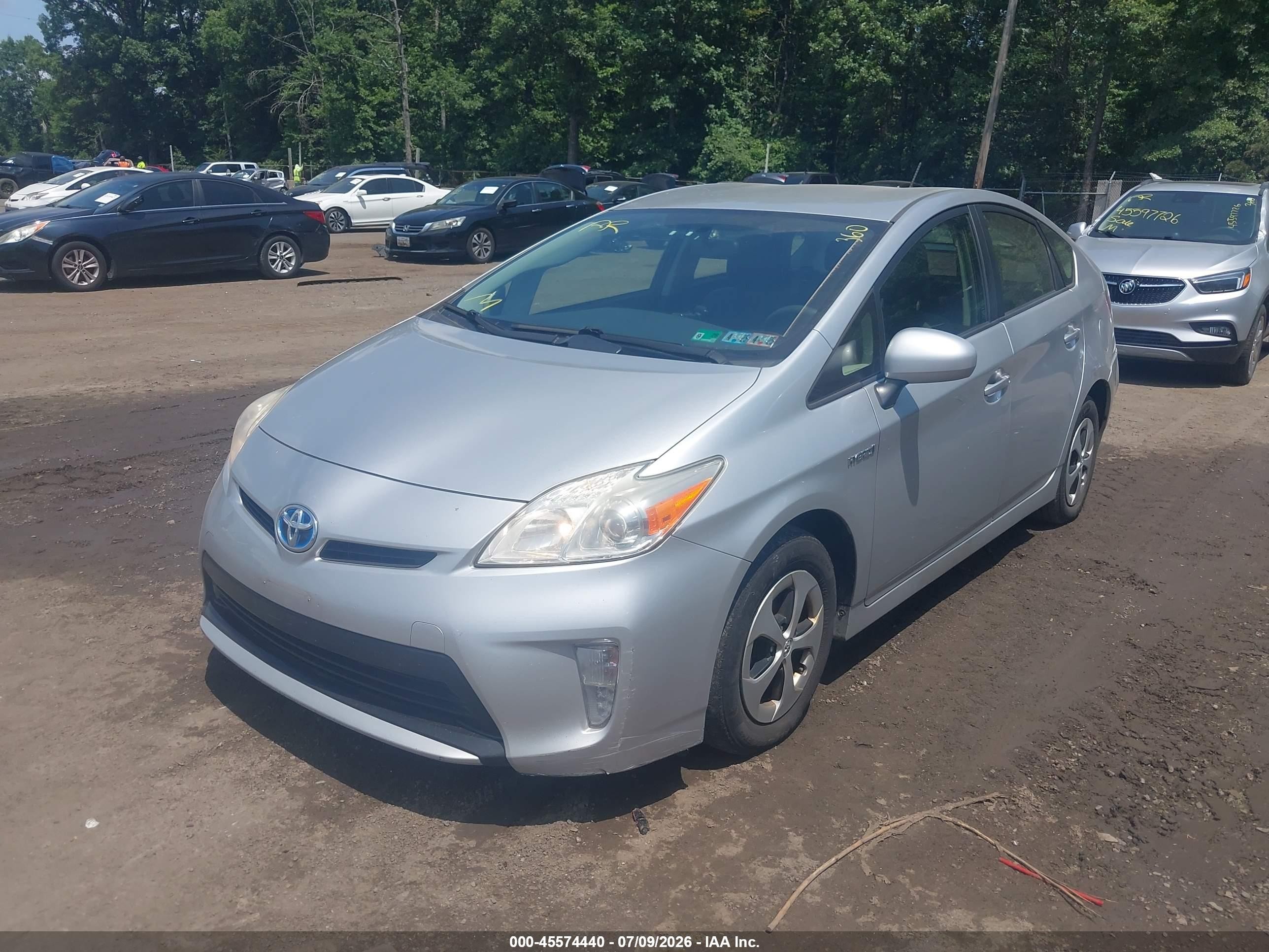 2013 Toyota Prius Three Silver vin: JTDKN3DU3D5653584