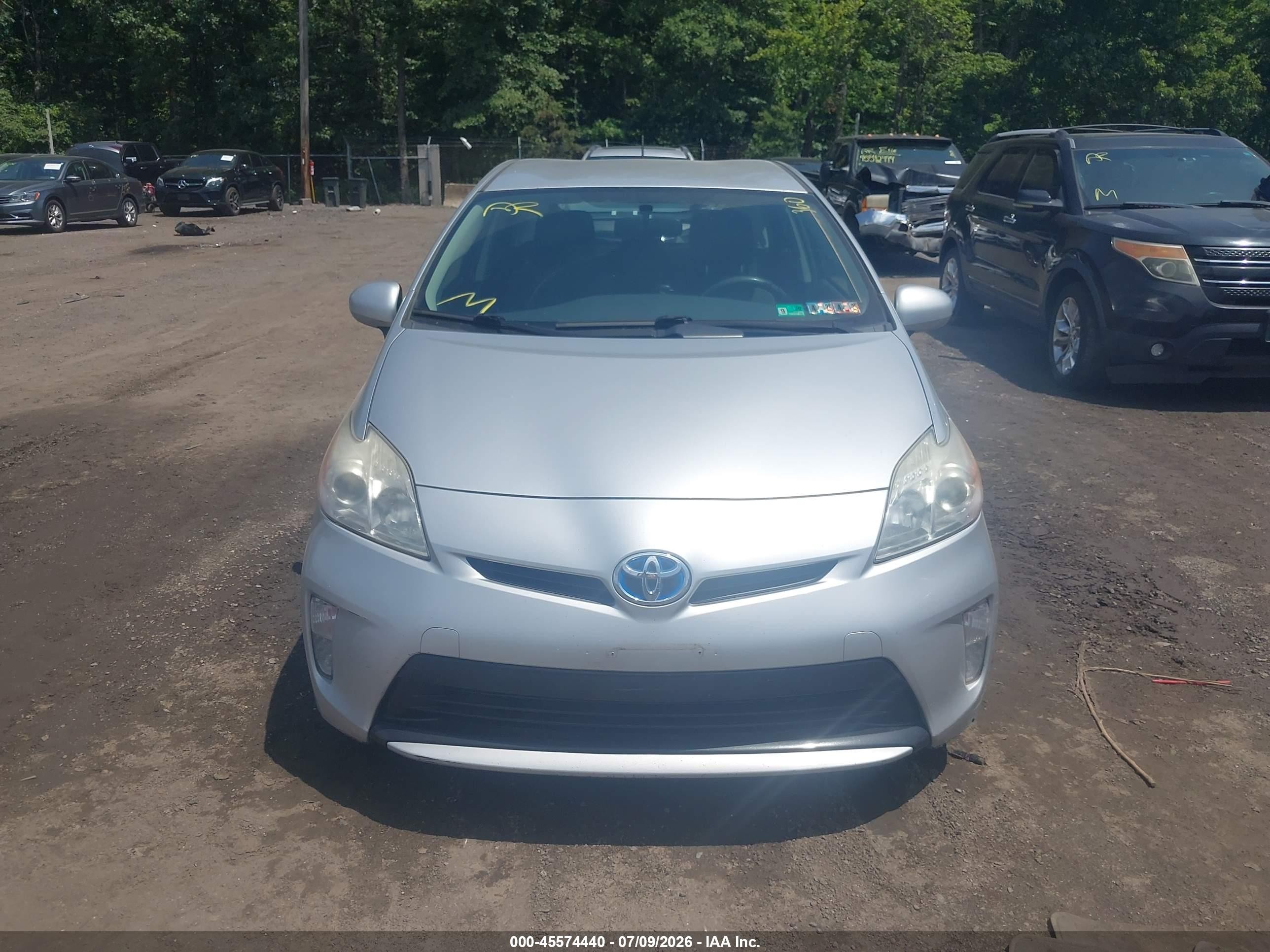 2013 Toyota Prius Three Silver vin: JTDKN3DU3D5653584