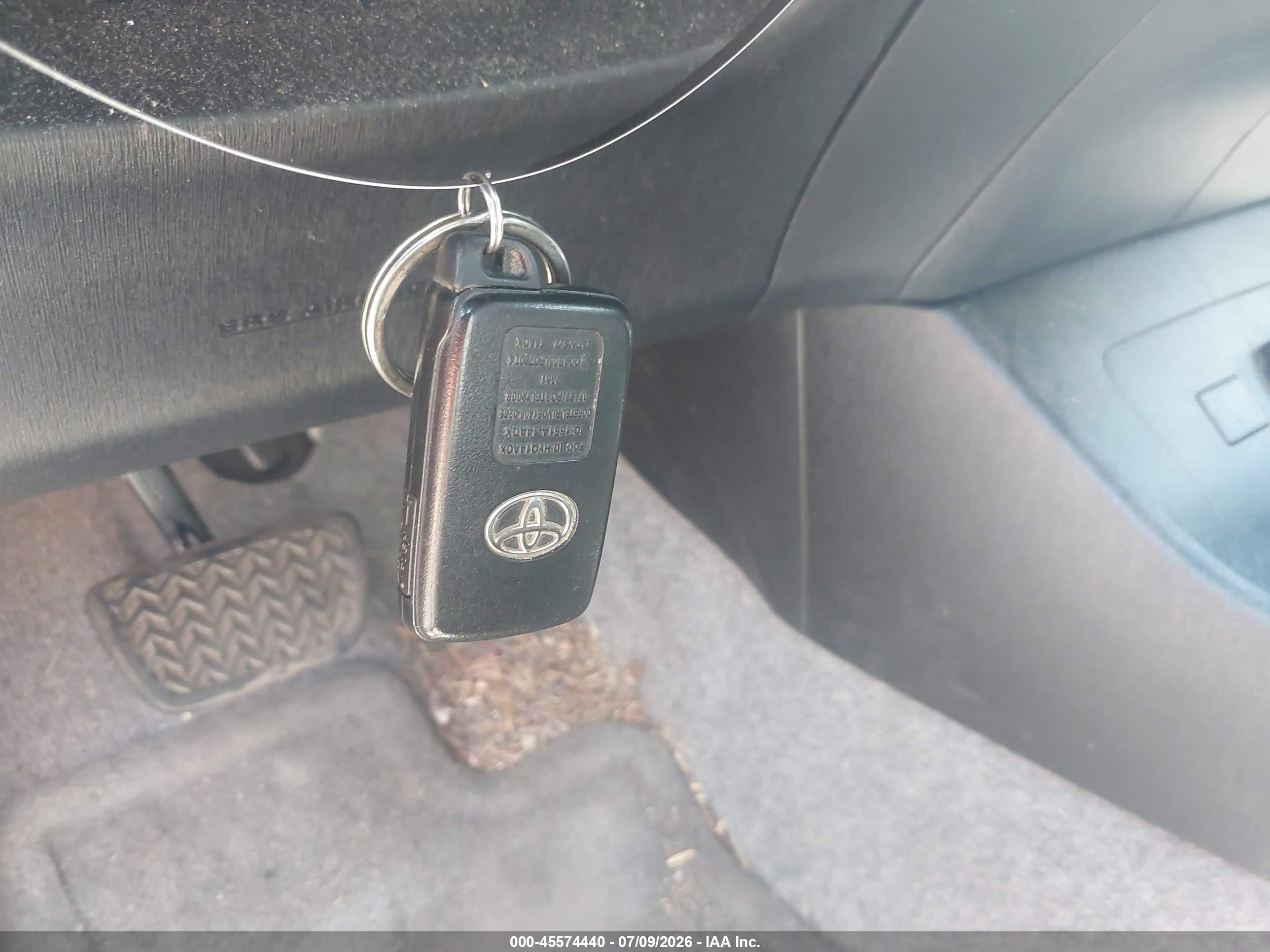 2013 Toyota Prius Three Silver vin: JTDKN3DU3D5653584