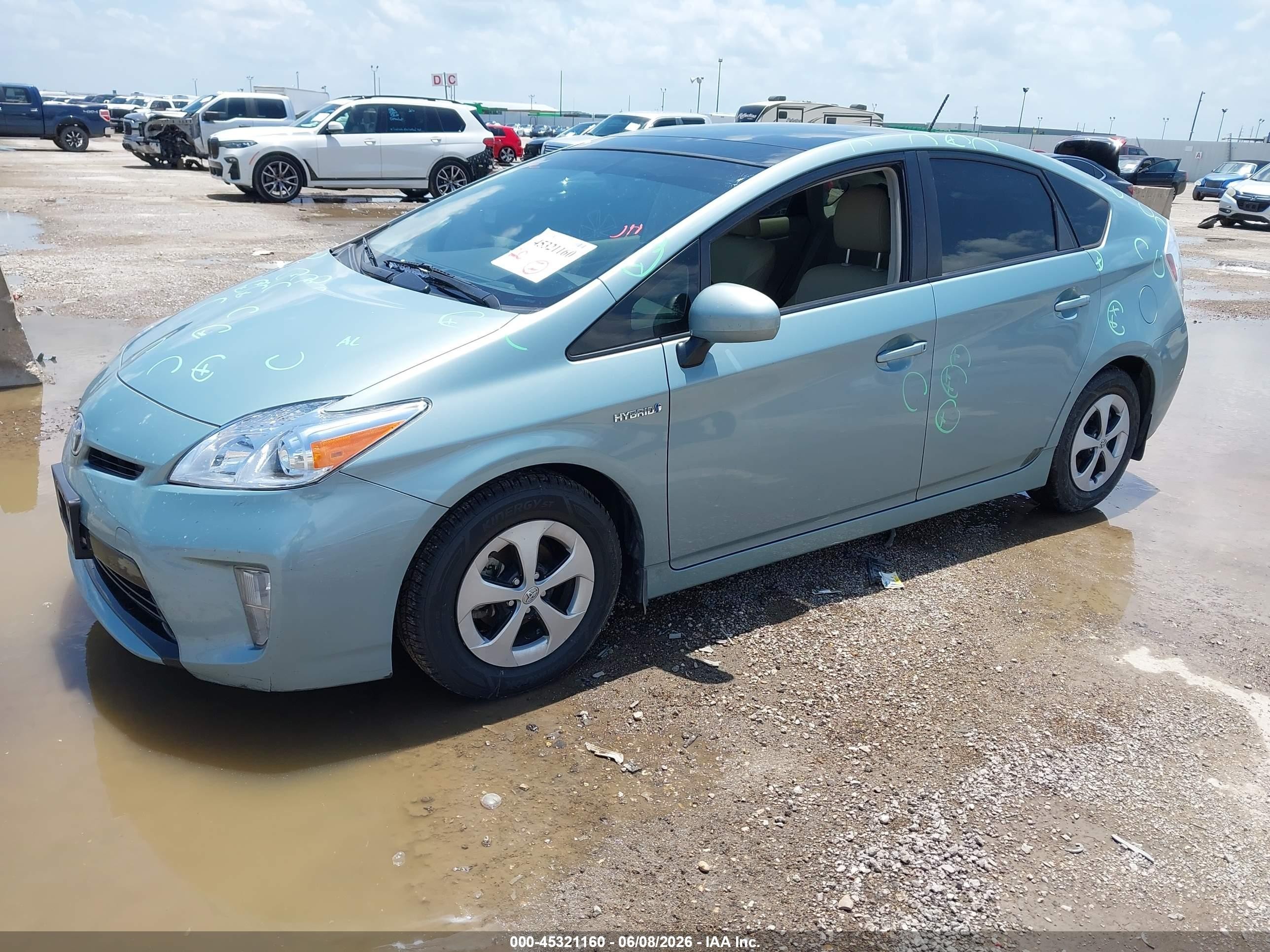 2013 Toyota Prius Four Зеленый vin: JTDKN3DU3D5654041