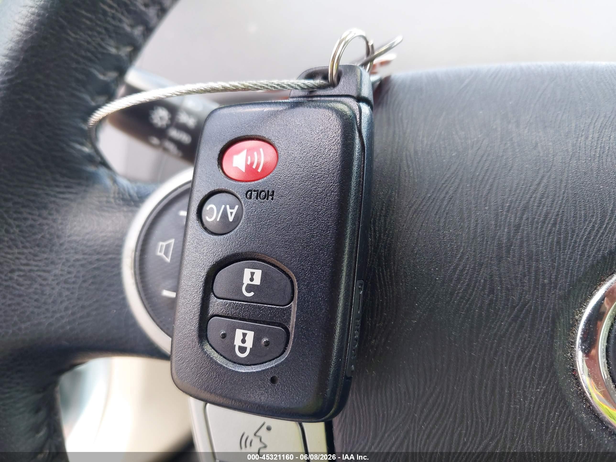 2013 Toyota Prius Four Зеленый vin: JTDKN3DU3D5654041