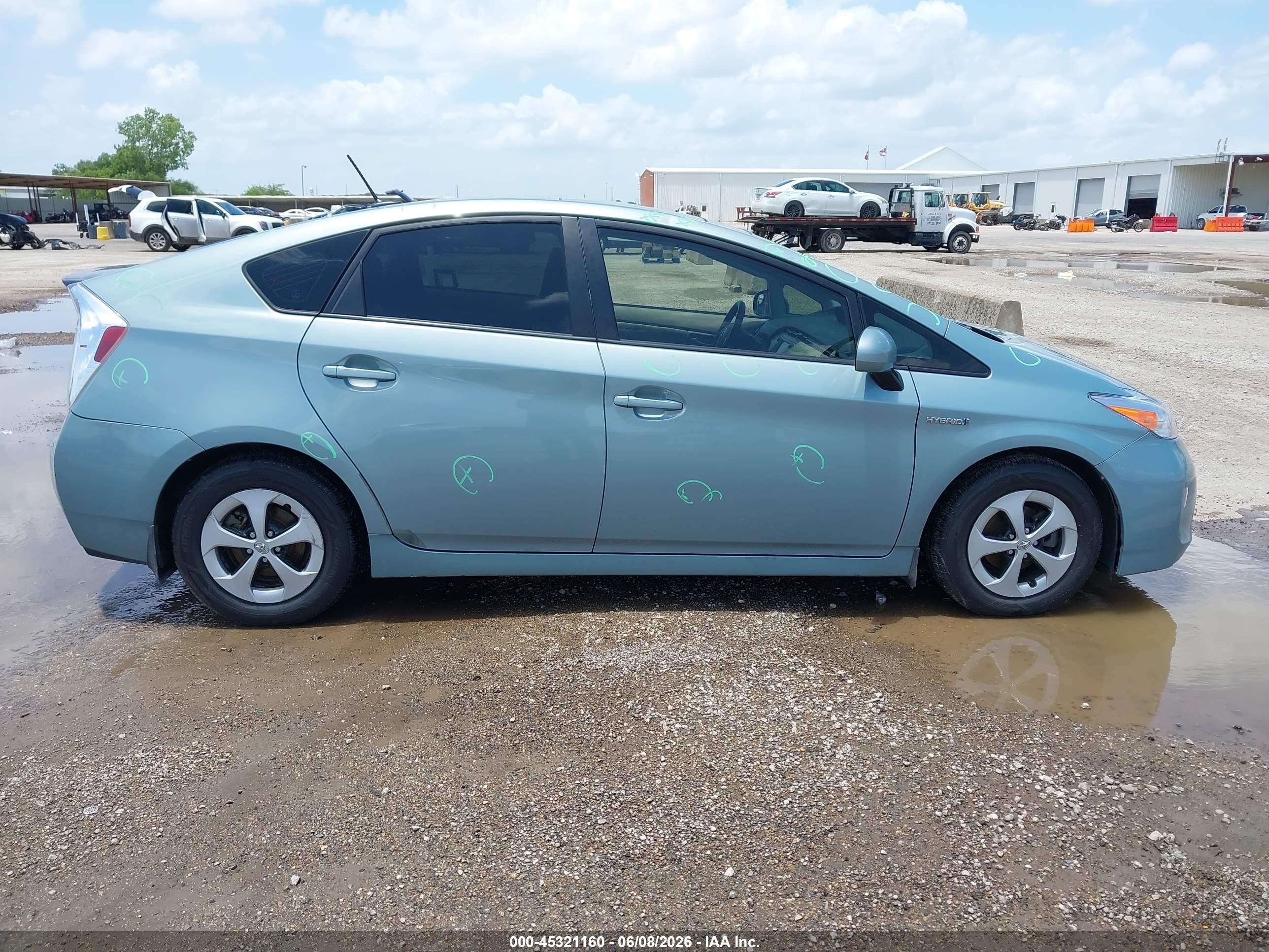 2013 Toyota Prius Four Зеленый vin: JTDKN3DU3D5654041