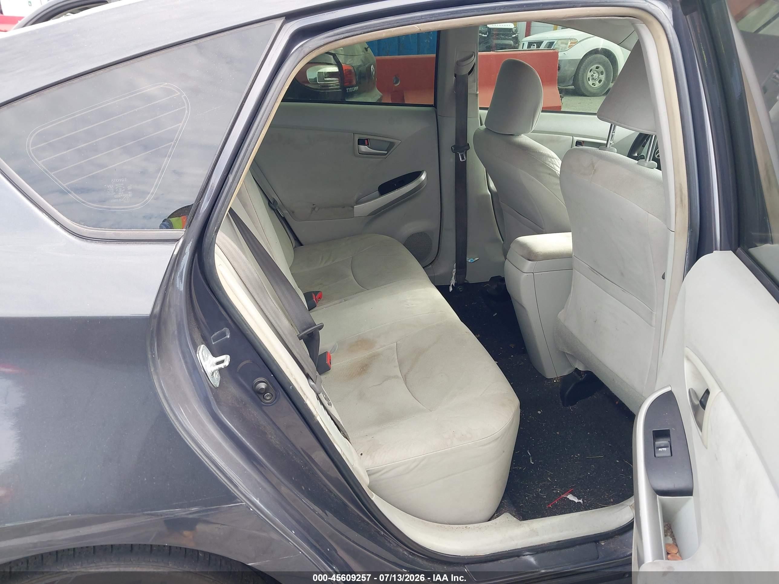 2014 Toyota Prius Two Gray vin: JTDKN3DU3E0362968