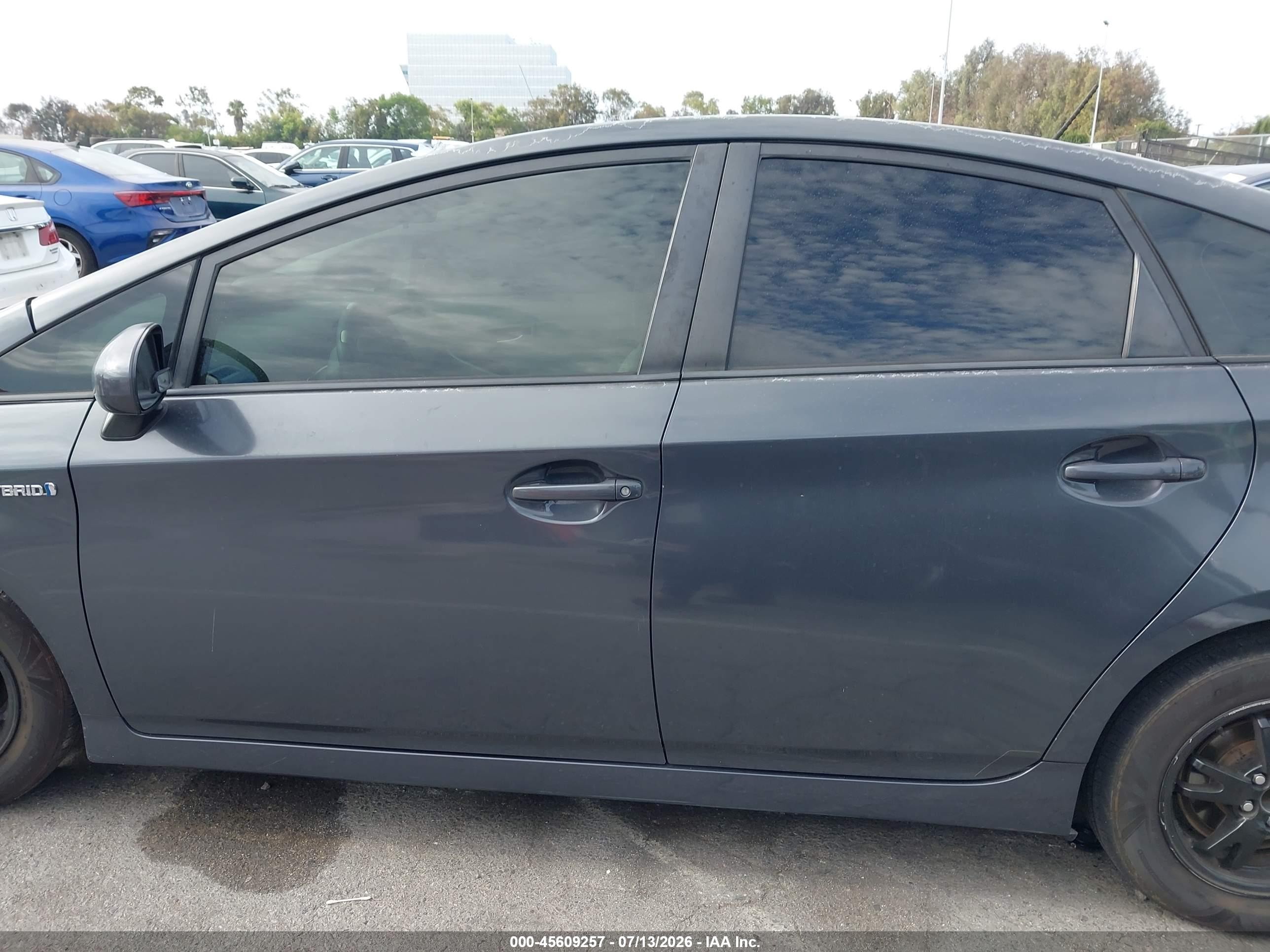 2014 Toyota Prius Two Gray vin: JTDKN3DU3E0362968