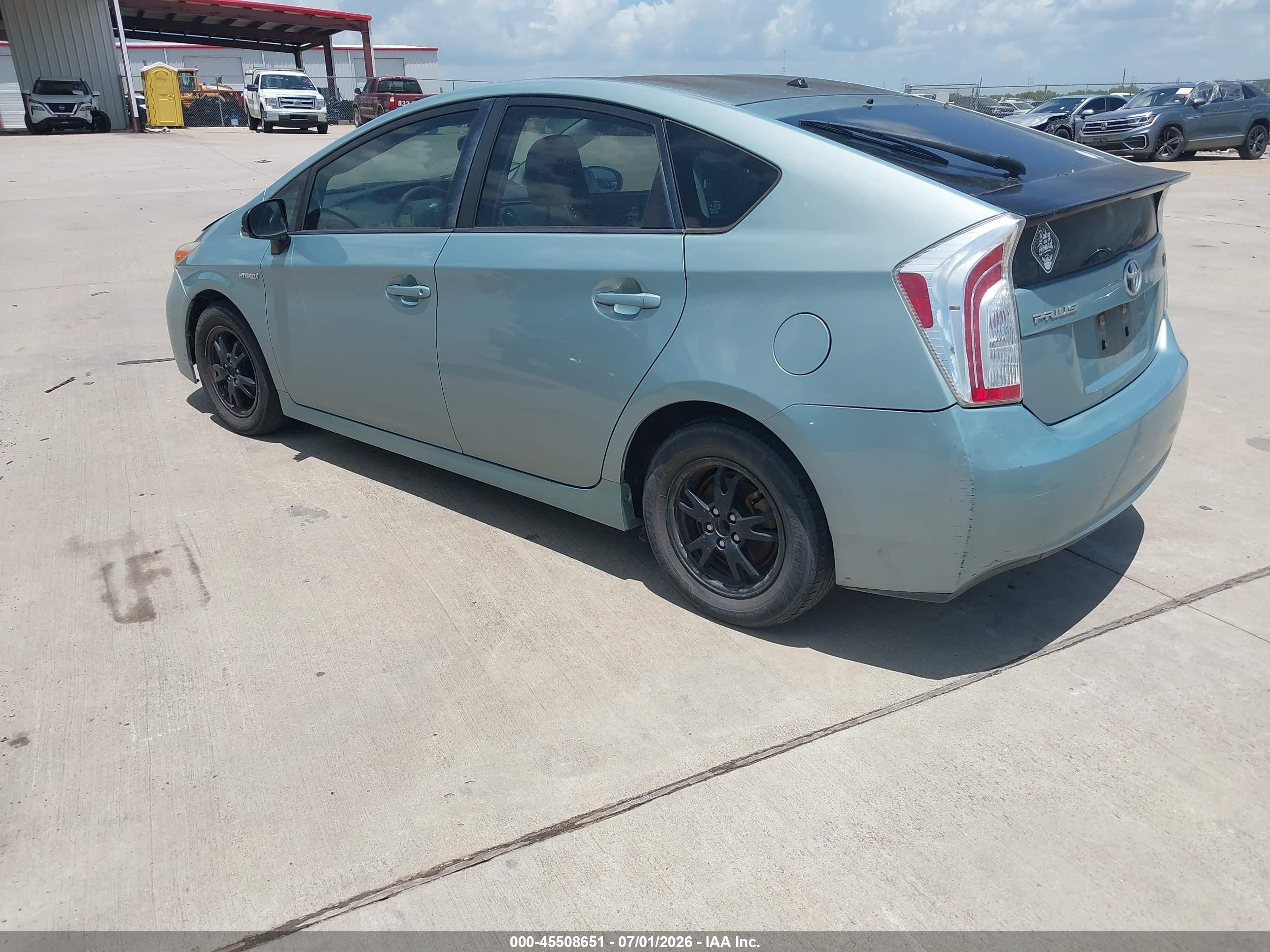 2014 Toyota Prius Two Green vin: JTDKN3DU3E1752852