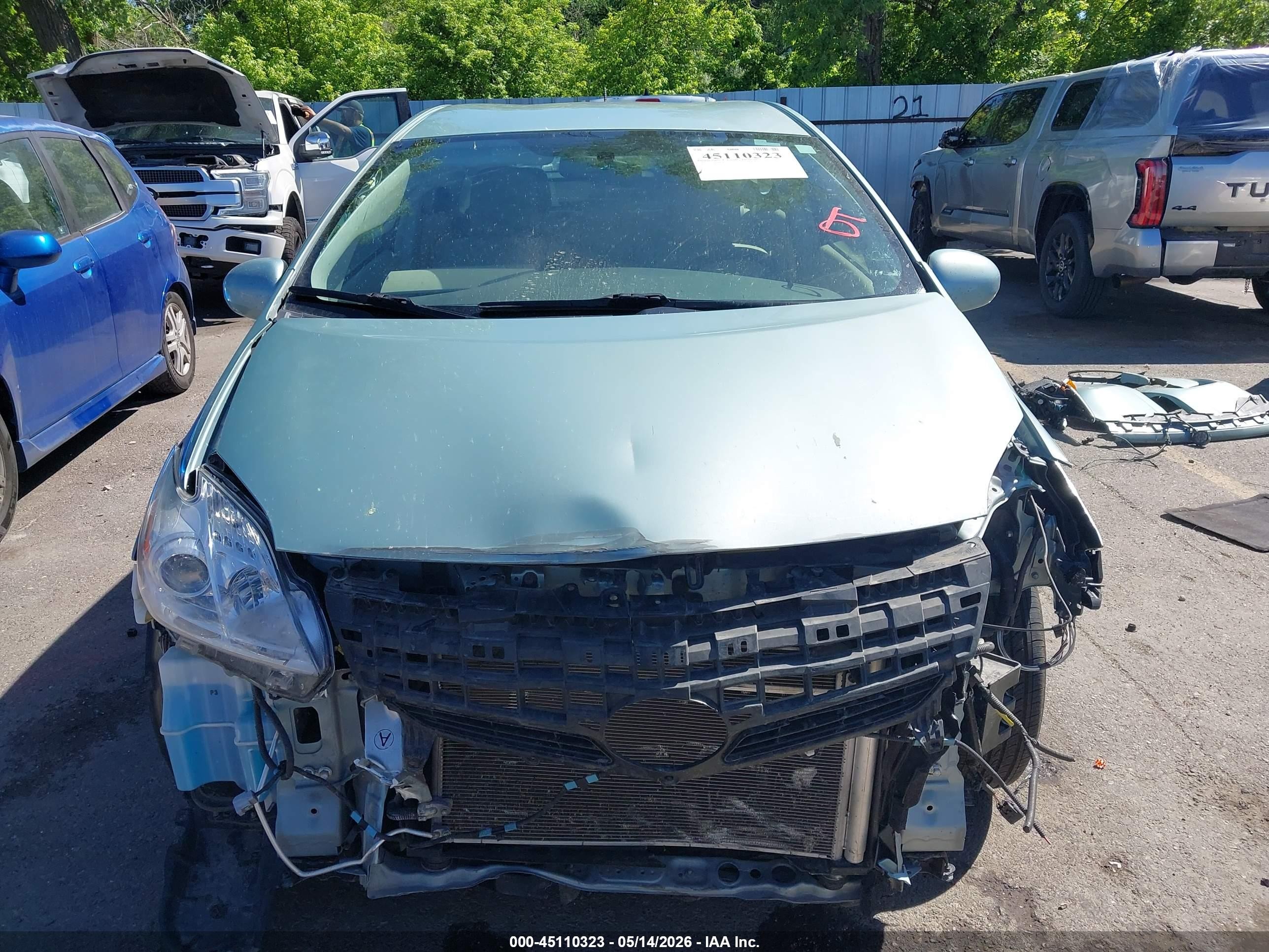 2014 Toyota Prius Three Green vin: JTDKN3DU3E1769831